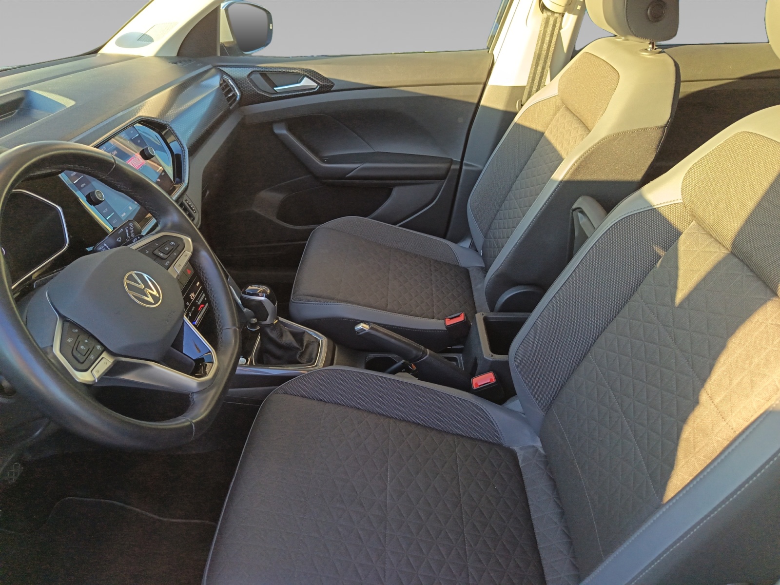 VOLKSWAGEN T CROSS INTERIEUR+CONDUCTEUR