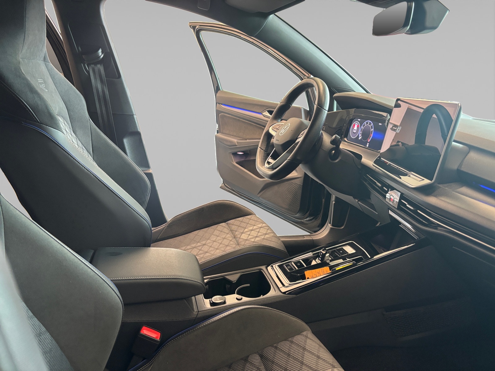 VOLKSWAGEN GOLF INTERIEUR+PASSAGER