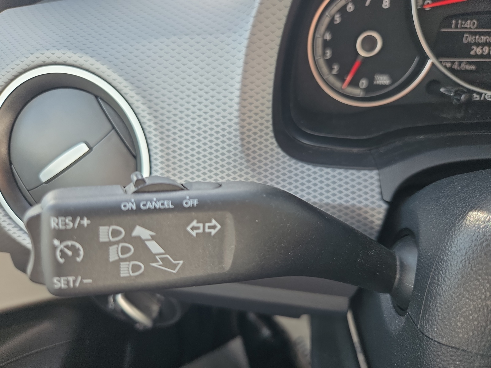 VOLKSWAGEN UP+20