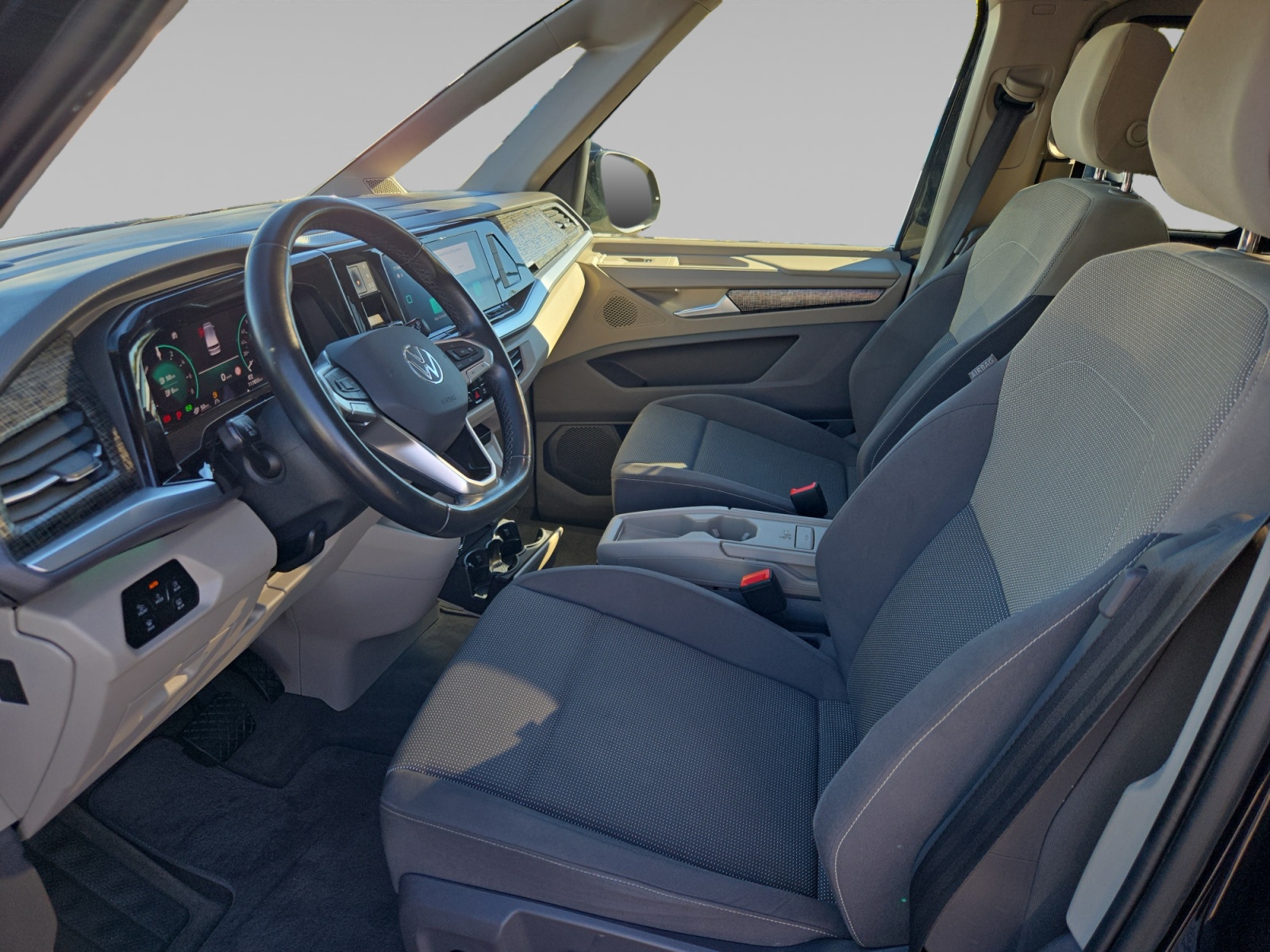 VOLKSWAGEN+UTILITAIRES MULTIVAN INTERIEUR+CONDUCTEUR