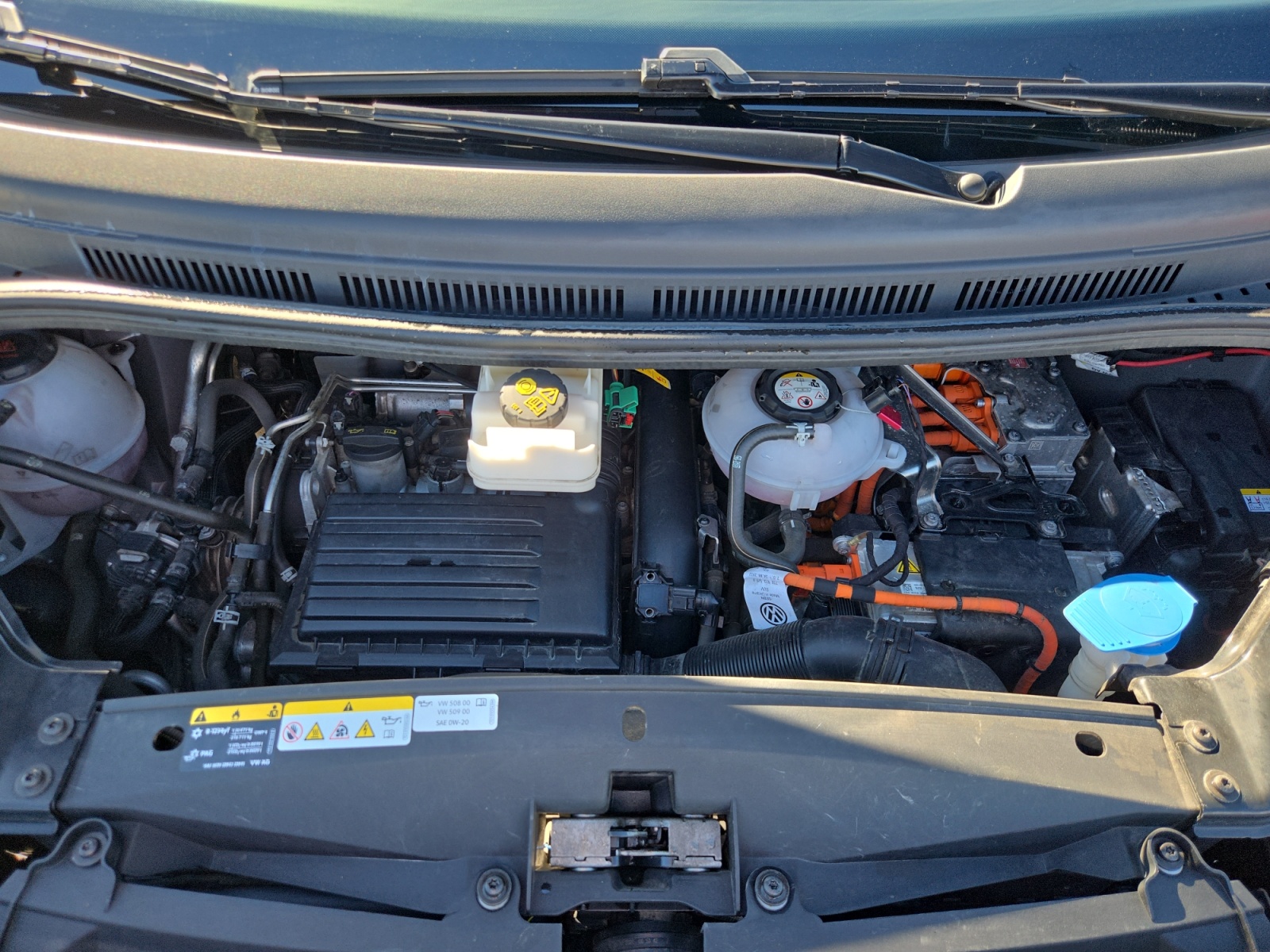 VOLKSWAGEN+UTILITAIRES MULTIVAN
