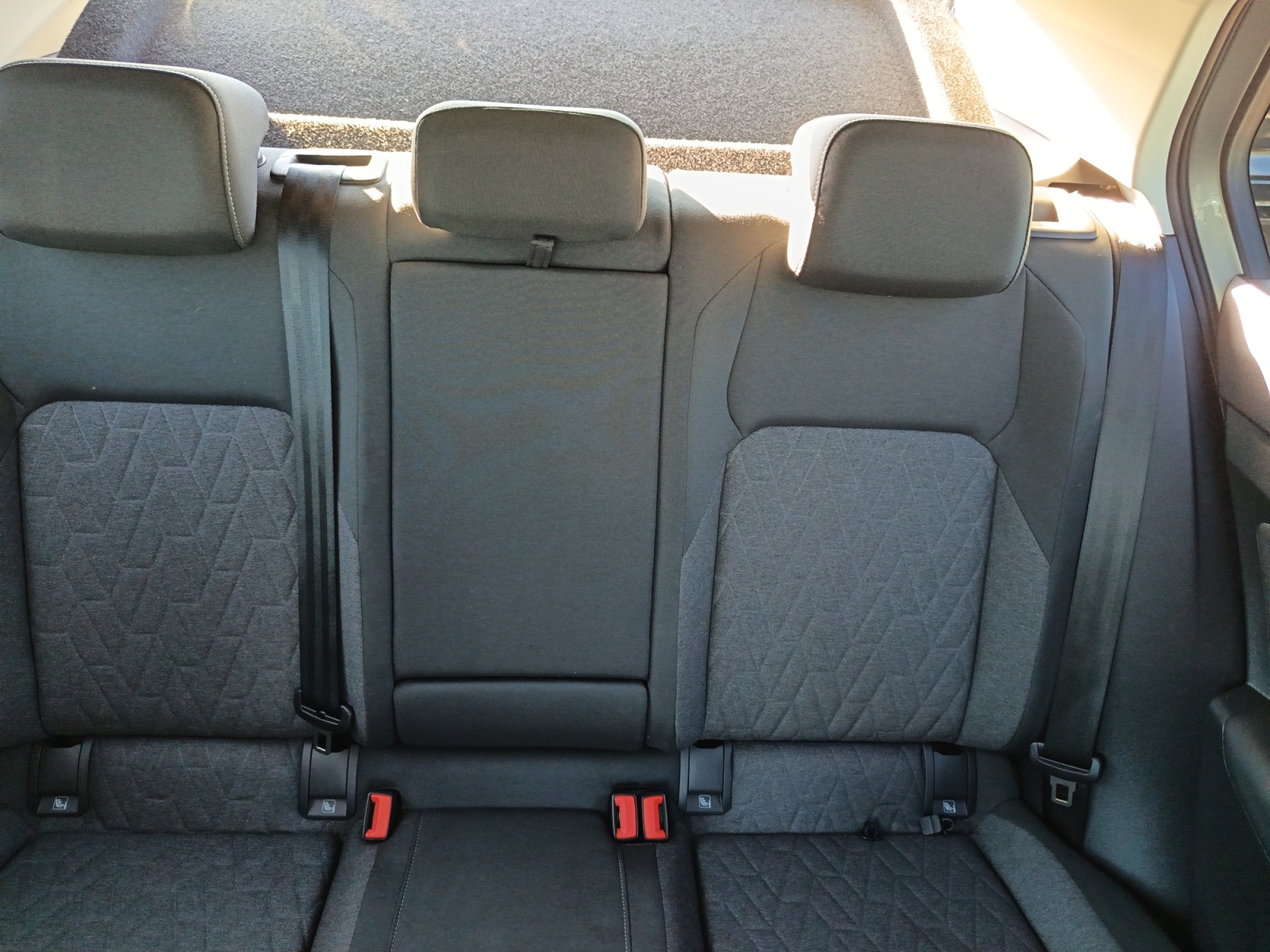 VOLKSWAGEN GOLF SIEGE+ARRIERE+GAUCHE