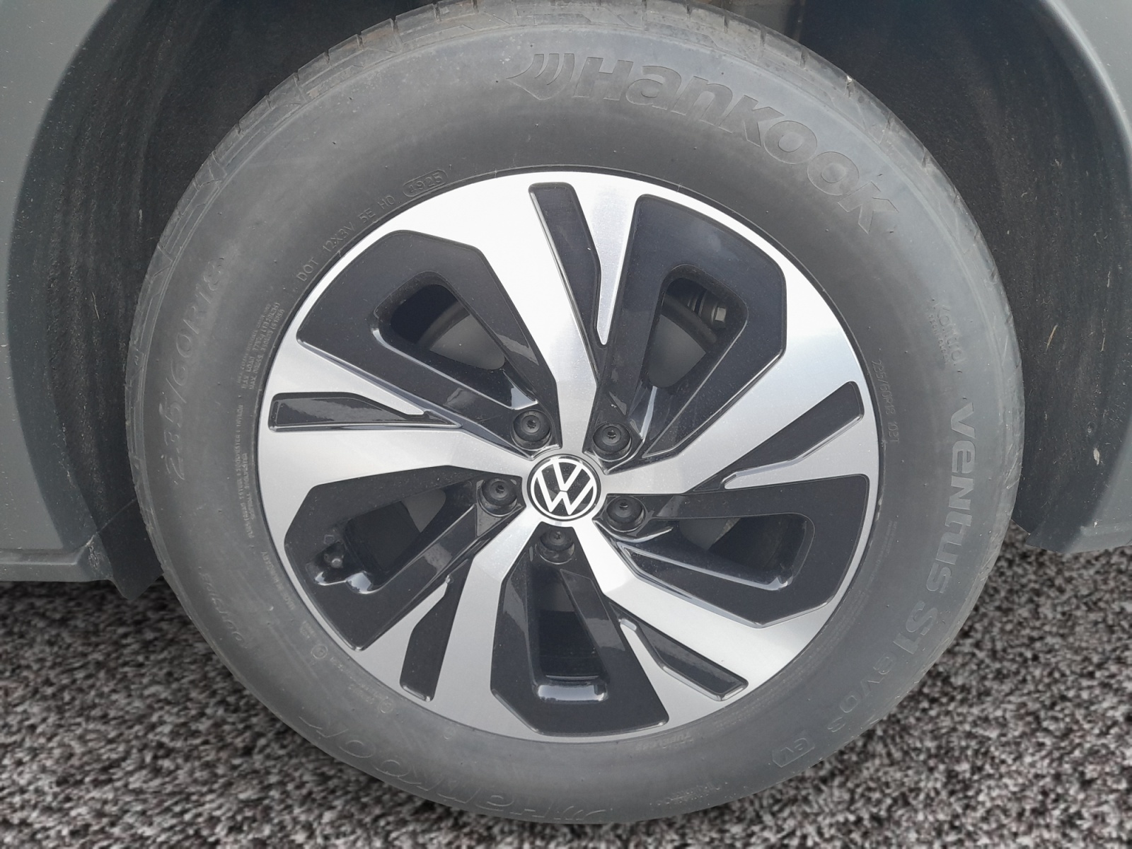 VOLKSWAGEN ID4 JANTE+AVANT+GAUCHE
