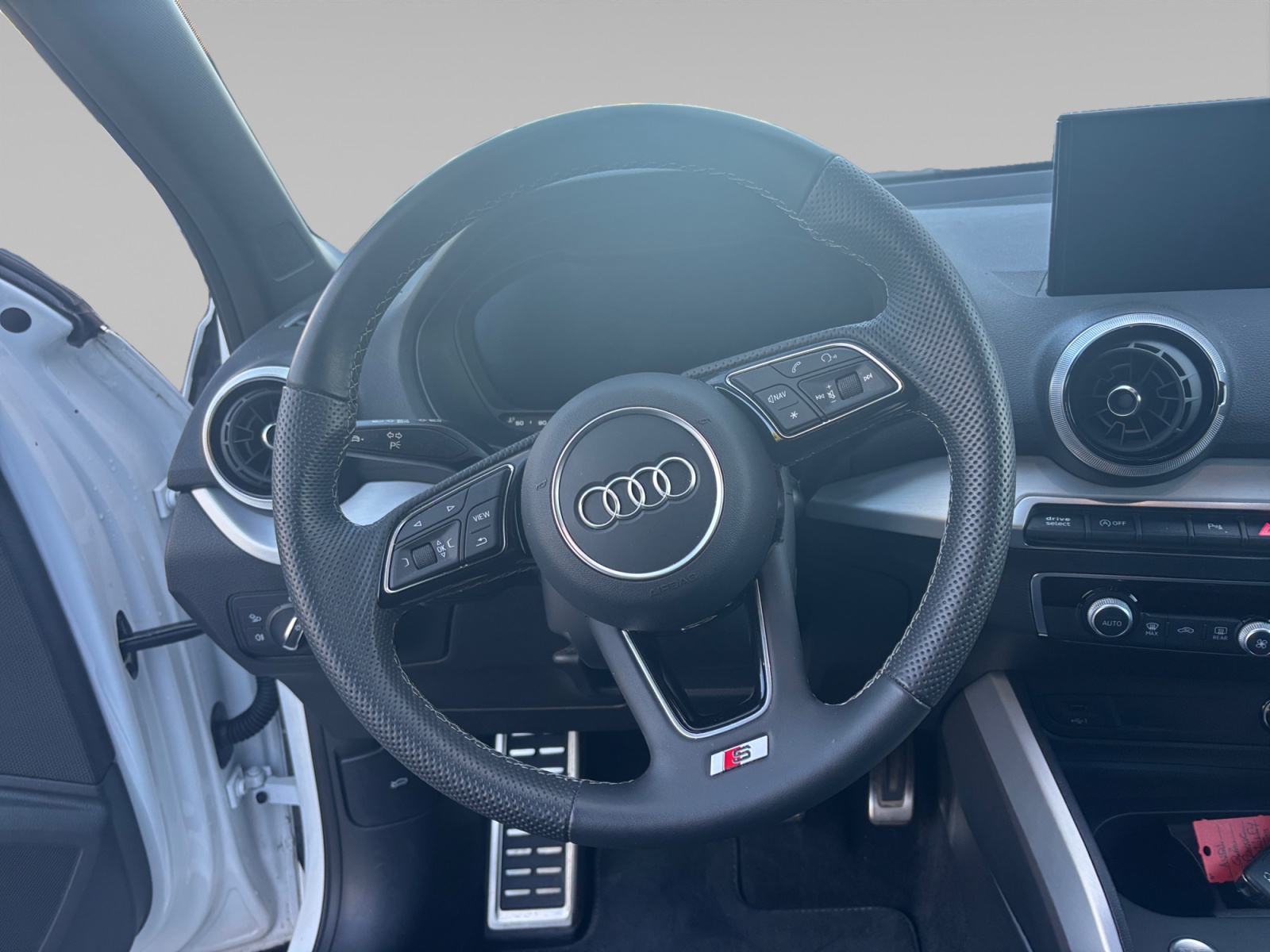 AUDI Q2 POSTE+DE+PILOTAGE