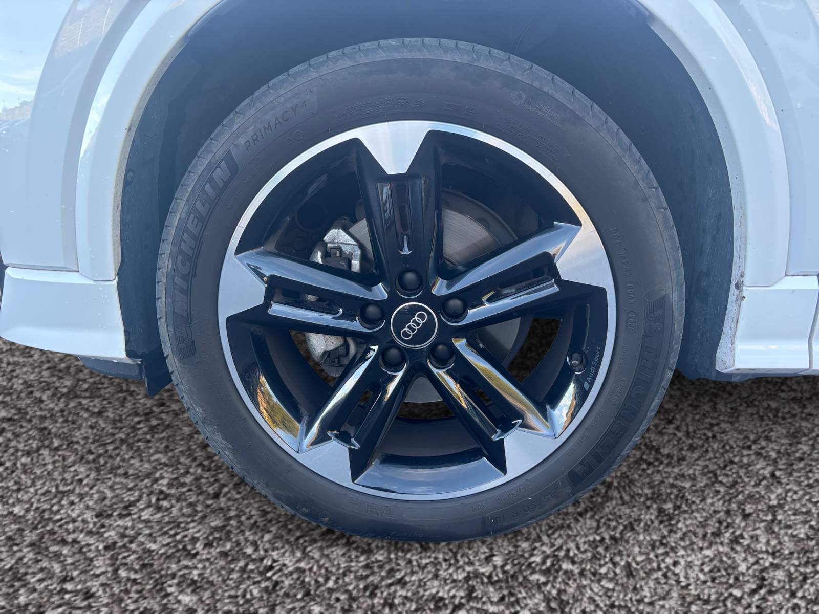 AUDI Q2 JANTE+AVANT+GAUCHE