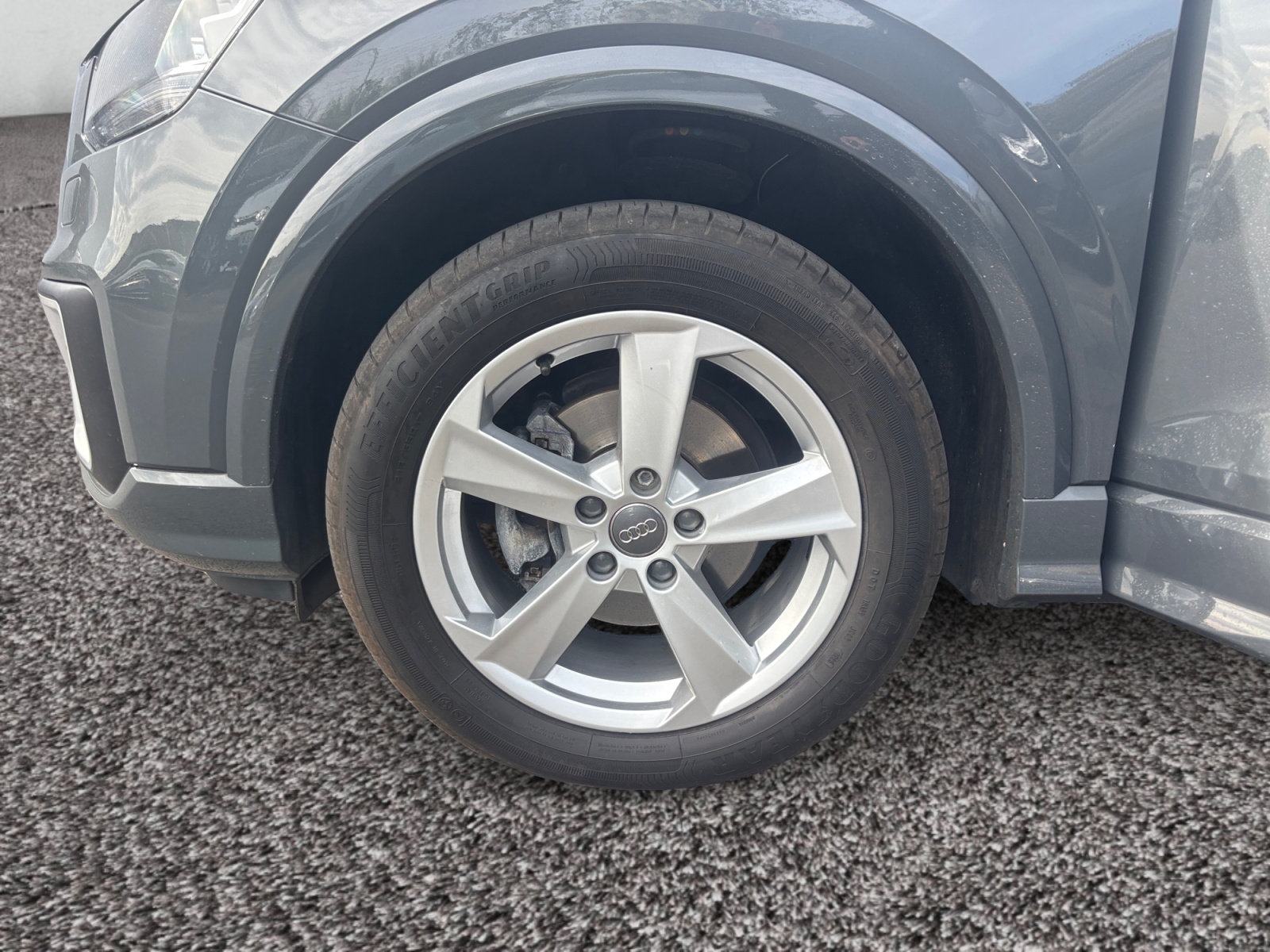 AUDI Q2 JANTE+AVANT+GAUCHE