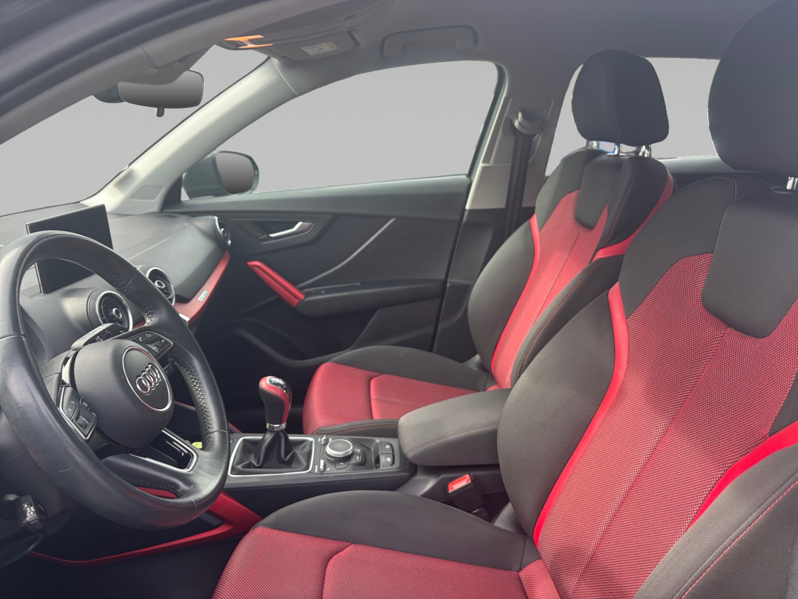 AUDI Q2 INTERIEUR+CONDUCTEUR