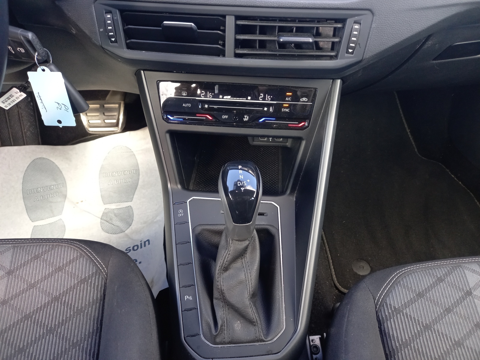 VOLKSWAGEN POLO CONSOLE+CENTRALE