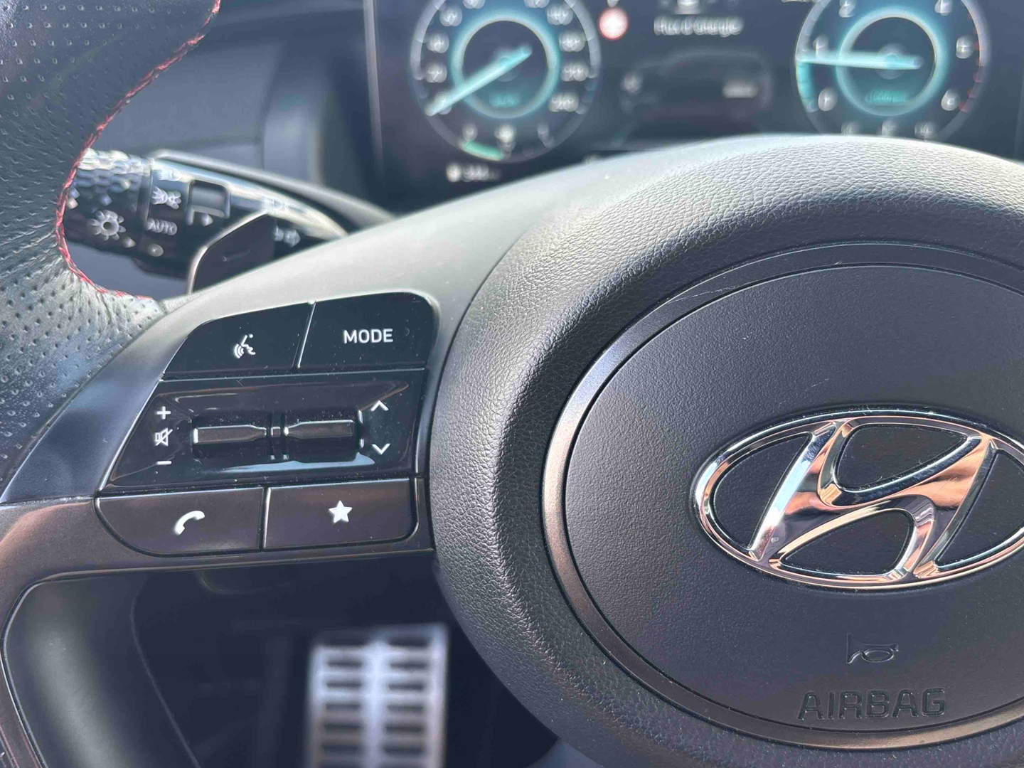 HYUNDAI Tucson 1.6 CRDi 136 Hybrid 48V DCT-7 N Line Executive - Véhicule Occasion - Océane Auto HYUNDAI Tucson 1.6 CRDi 136 Hybrid 48V DCT-7 N Line Executive - Véhicule Occasion Océane Auto