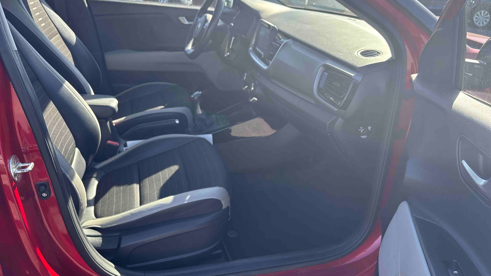 KIA Stonic 1.0 T-GDi 120 ch Active - Véhicule Occasion Océane Auto