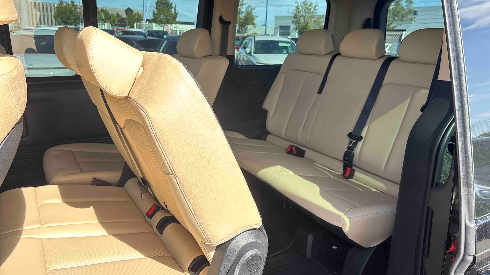 HYUNDAI Staria 1.6 T-GDI 225 Hybrid BVA6 Executive - Véhicule Occasion Océane Auto