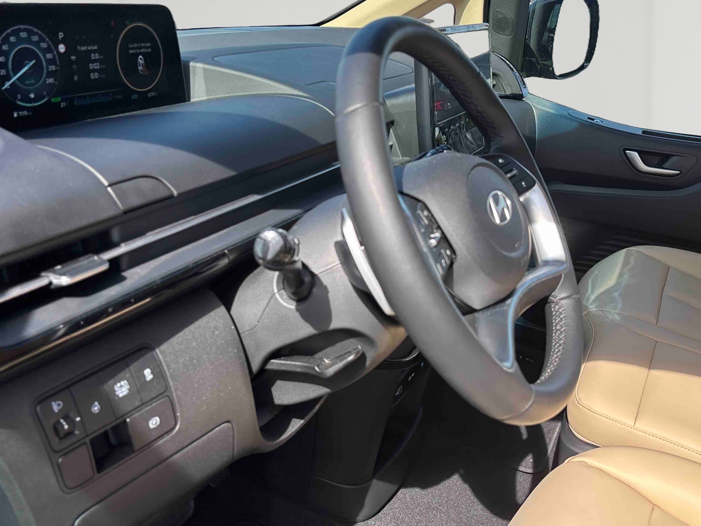 HYUNDAI Staria 1.6 T-GDI 225 Hybrid BVA6 Executive - Véhicule Occasion Océane Auto