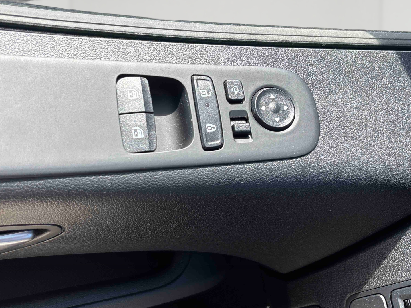 HYUNDAI Staria 1.6 T-GDI 225 Hybrid BVA6 Executive - Véhicule Occasion Océane Auto