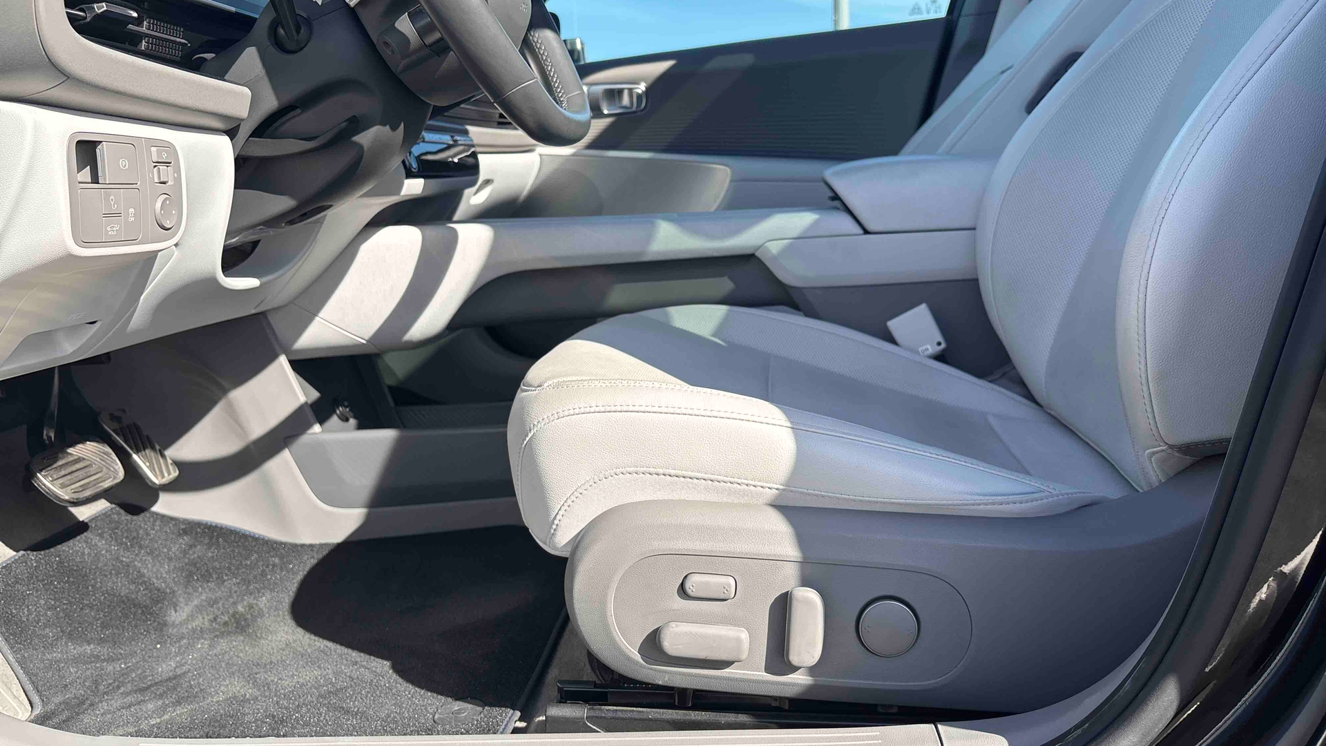 HYUNDAI Ioniq 6 77 kWh 229 ch Executive - Véhicule Occasion - Océane Auto HYUNDAI Ioniq 6 77 kWh 229 ch Executive - Véhicule Occasion Océane Auto