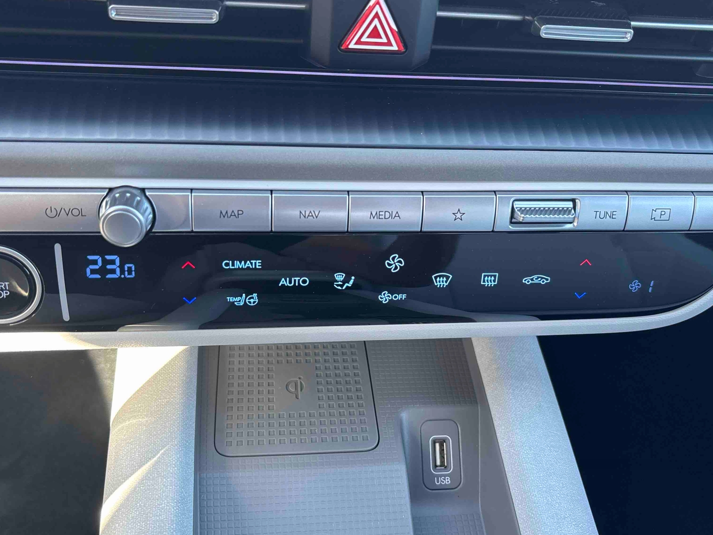 HYUNDAI Ioniq 6 77 kWh 229 ch Executive - Véhicule Occasion - Océane Auto HYUNDAI Ioniq 6 77 kWh 229 ch Executive - Véhicule Occasion Océane Auto