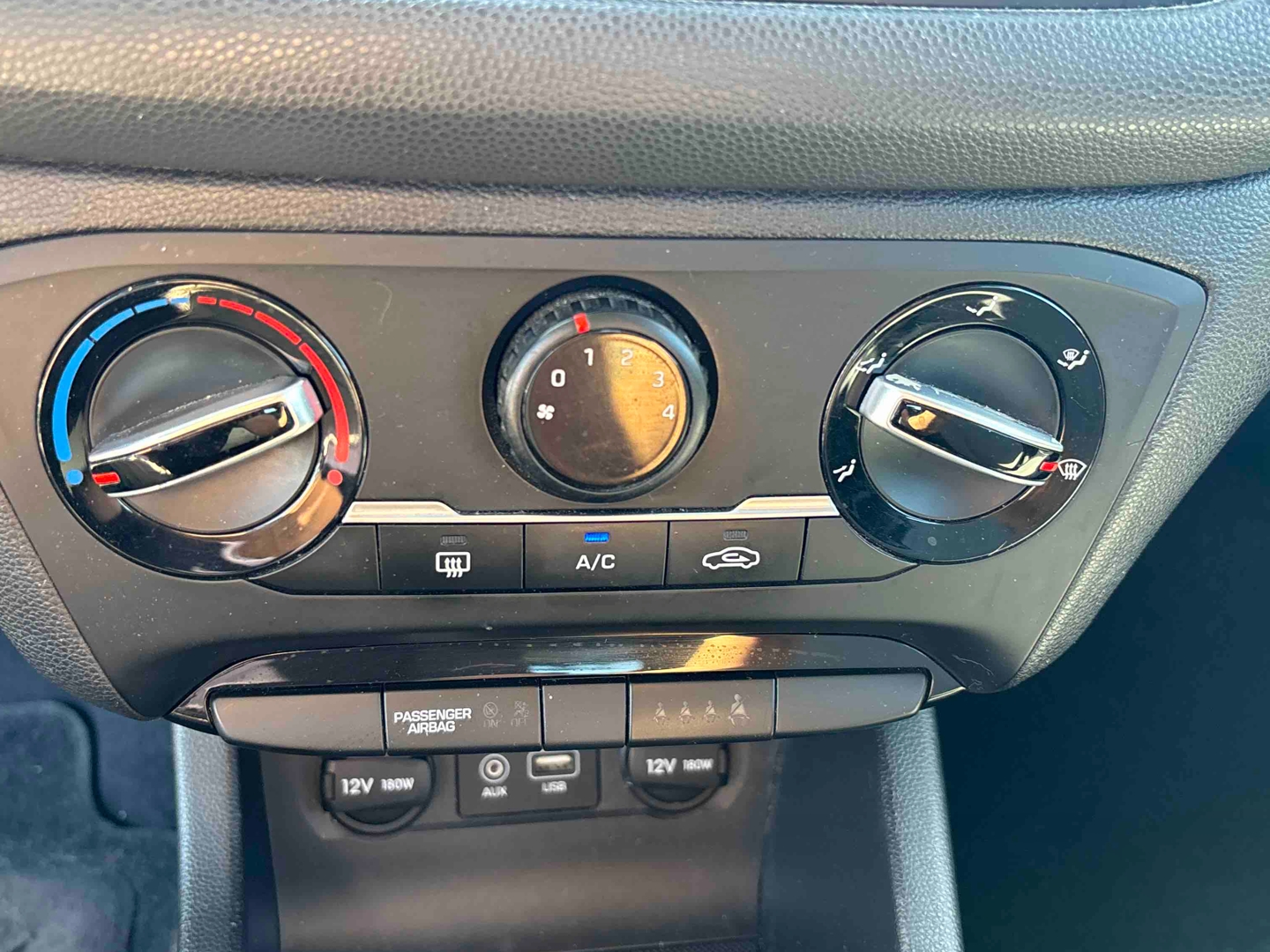 HYUNDAI i20 1.1 CRDi 75 Intuitive - Véhicule Occasion Océane Auto