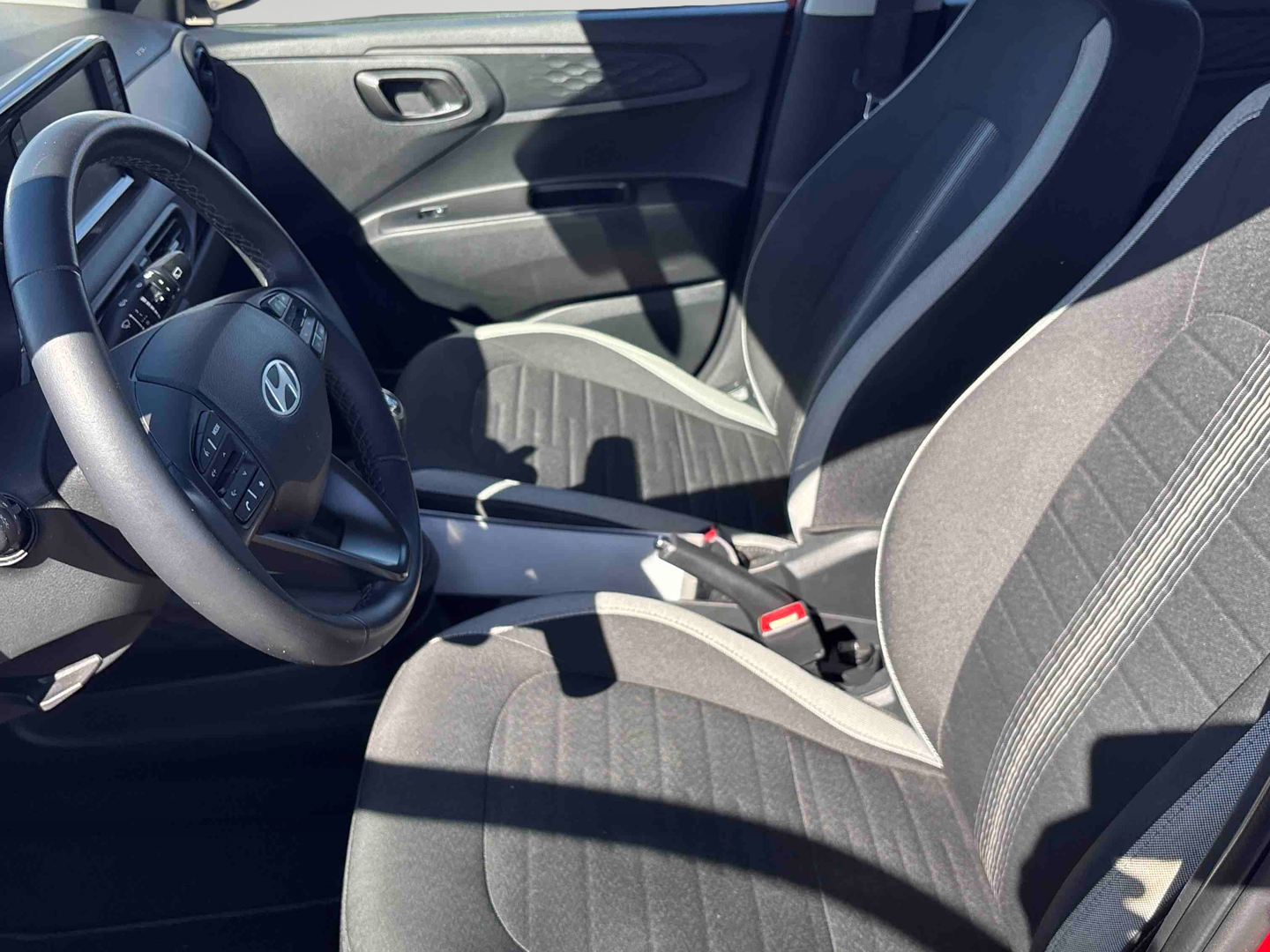 HYUNDAI i10 1.0 67 ECO Intuitive - Véhicule Occasion Océane Auto