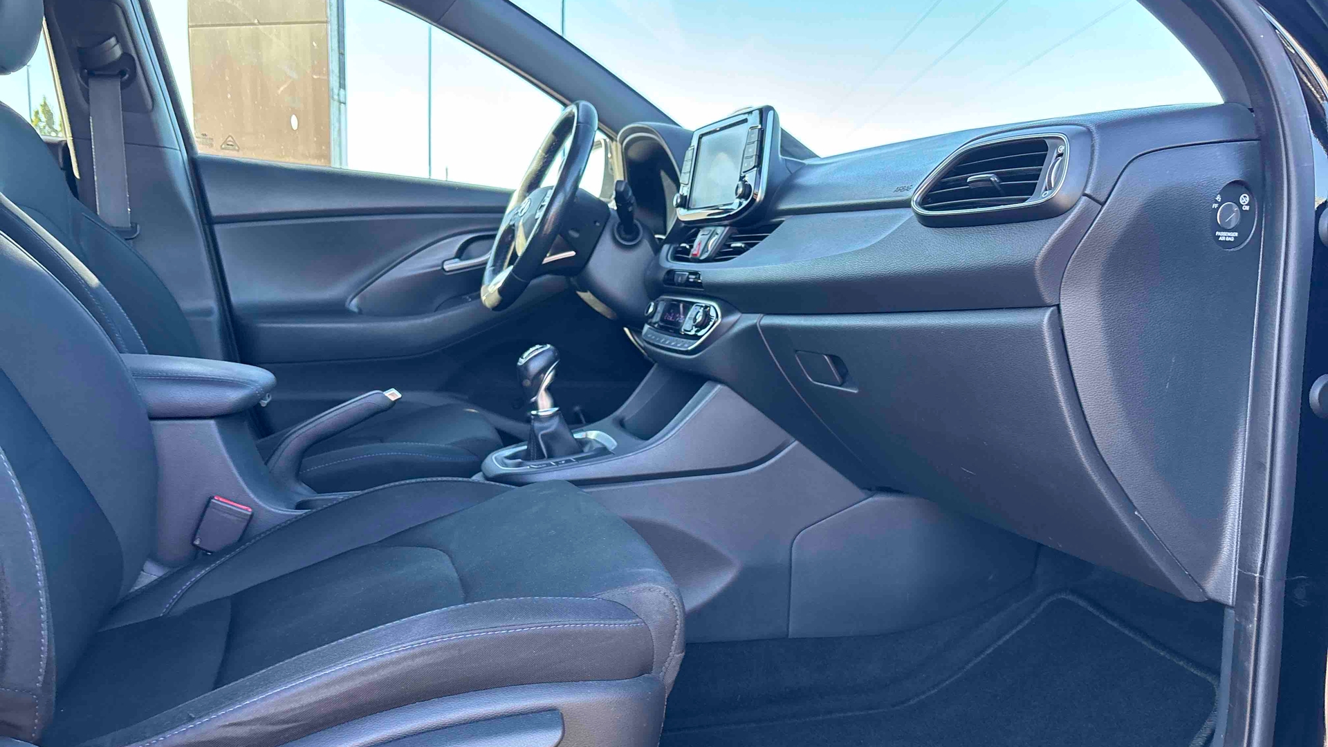 HYUNDAI i30 1.0 T-GDi 120 BVM6 Edition #Mondial - Véhicule Occasion - Océane Auto HYUNDAI i30 1.0 T-GDi 120 BVM6 Edition #Mondial - Véhicule Occasion Océane Auto
