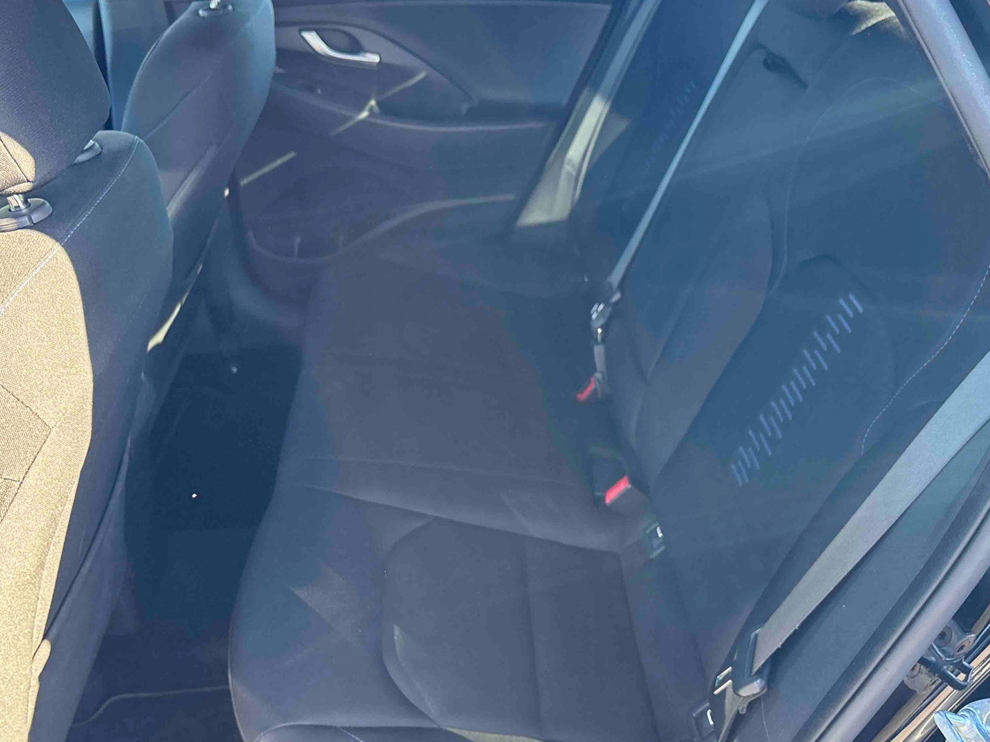 HYUNDAI i30 1.0 T-GDi 120 BVM6 Edition #Mondial - Véhicule Occasion - Océane Auto HYUNDAI i30 1.0 T-GDi 120 BVM6 Edition #Mondial - Véhicule Occasion Océane Auto