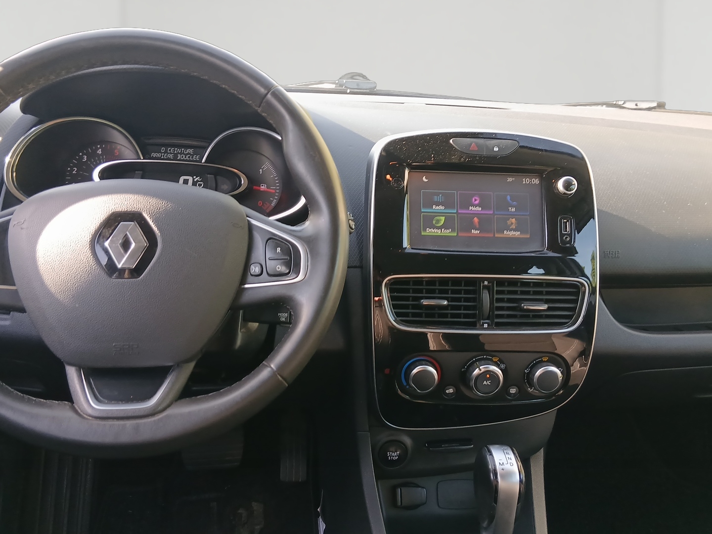 RENAULT Clio Estate dCi 90 Energy Business EDC - Véhicule Occasion - Océane Auto RENAULT Clio Estate dCi 90 Energy Business EDC - Véhicule Occasion Océane Auto