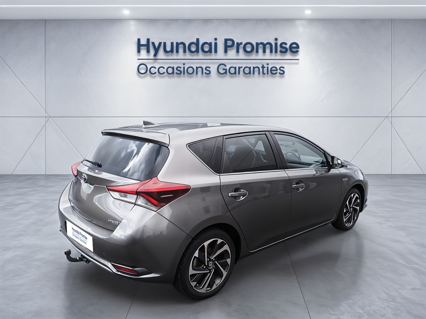 TOYOTA Auris Touring Sports Hybride 136h Design - Véhicule Occasion - Océane Auto TOYOTA Auris Touring Sports Hybride 136h Design - Véhicule Occasion Océane Auto