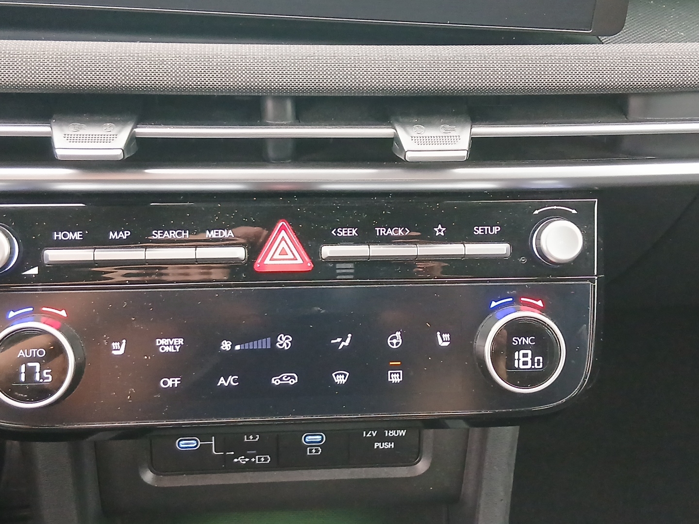 HYUNDAI Tucson 1.6 T-GDI 215 Hybrid BVA6 Creative - Véhicule Occasion - Océane Auto HYUNDAI Tucson 1.6 T-GDI 215 Hybrid BVA6 Creative - Véhicule Occasion Océane Auto