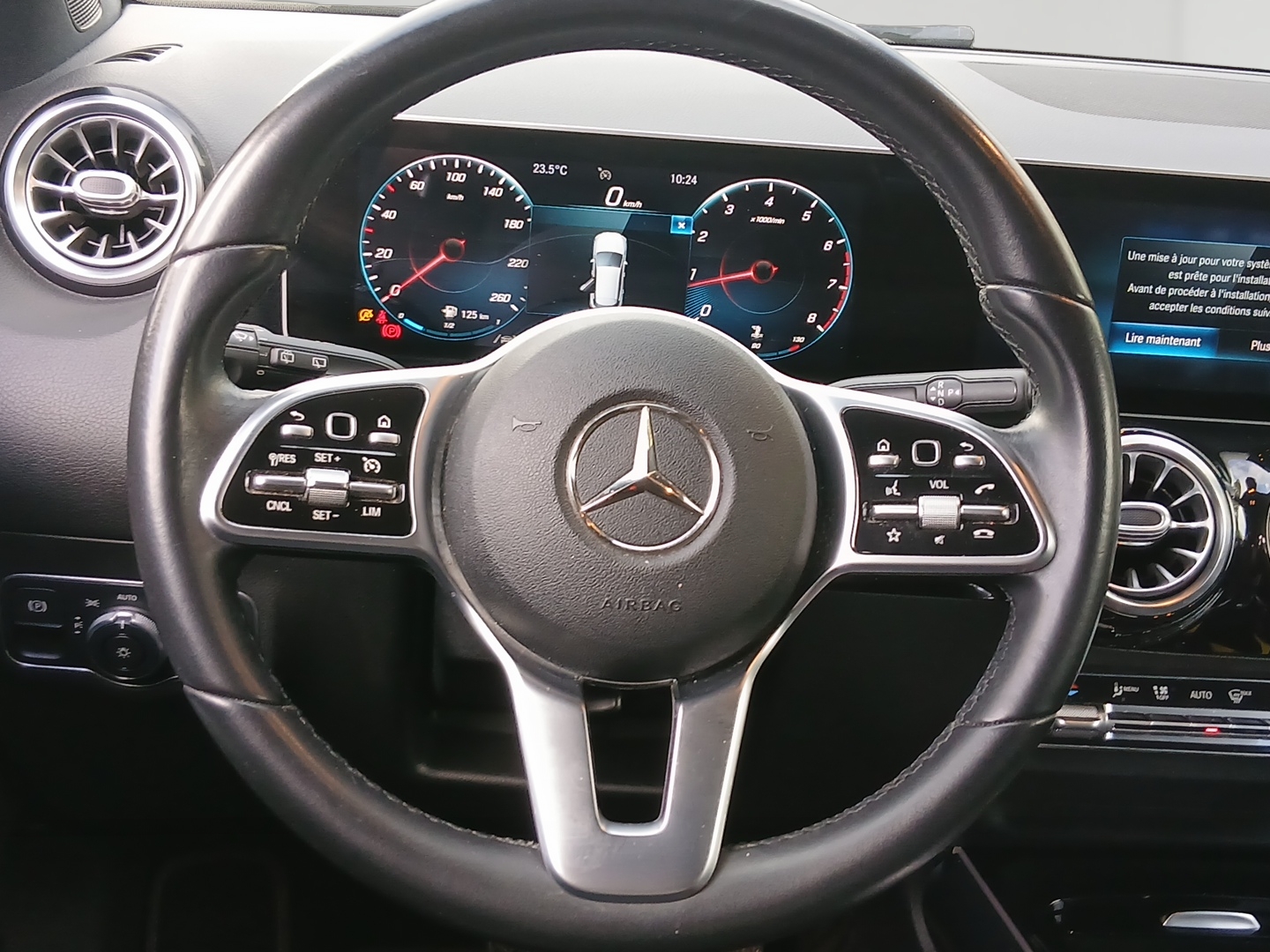 MERCEDES GLA 200 7G-DCT Progressive Line - Véhicule Occasion Océane Auto