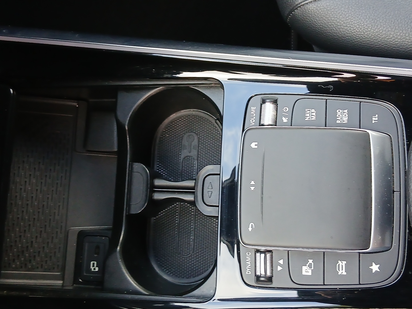 MERCEDES GLA 200 7G-DCT Progressive Line - Véhicule Occasion Océane Auto