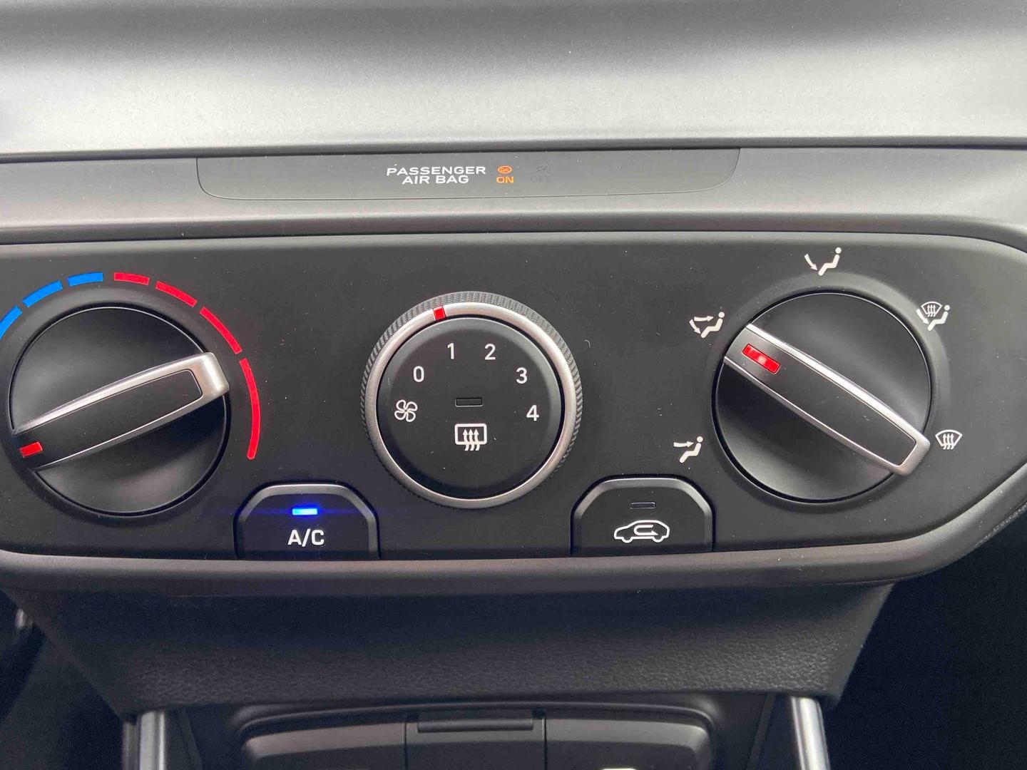 HYUNDAI i20 1.0 T-GDi 90 Initia - Véhicule Occasion Océane Auto