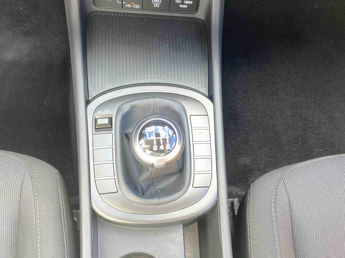 HYUNDAI Kona 1.0 T-GDi 100 Intuitive - Véhicule Occasion - Océane Auto HYUNDAI Kona 1.0 T-GDi 100 Intuitive - Véhicule Occasion Océane Auto