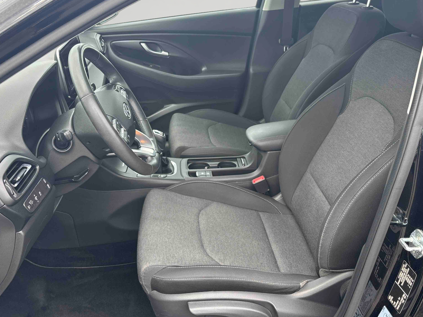 HYUNDAI i30 SW 1.0 T-GDi 120 iBVM6 Hybrid 48V Creative - Véhicule Occasion - Océane Auto HYUNDAI i30 SW 1.0 T-GDi 120 iBVM6 Hybrid 48V Creative - Véhicule Occasion Océane Auto