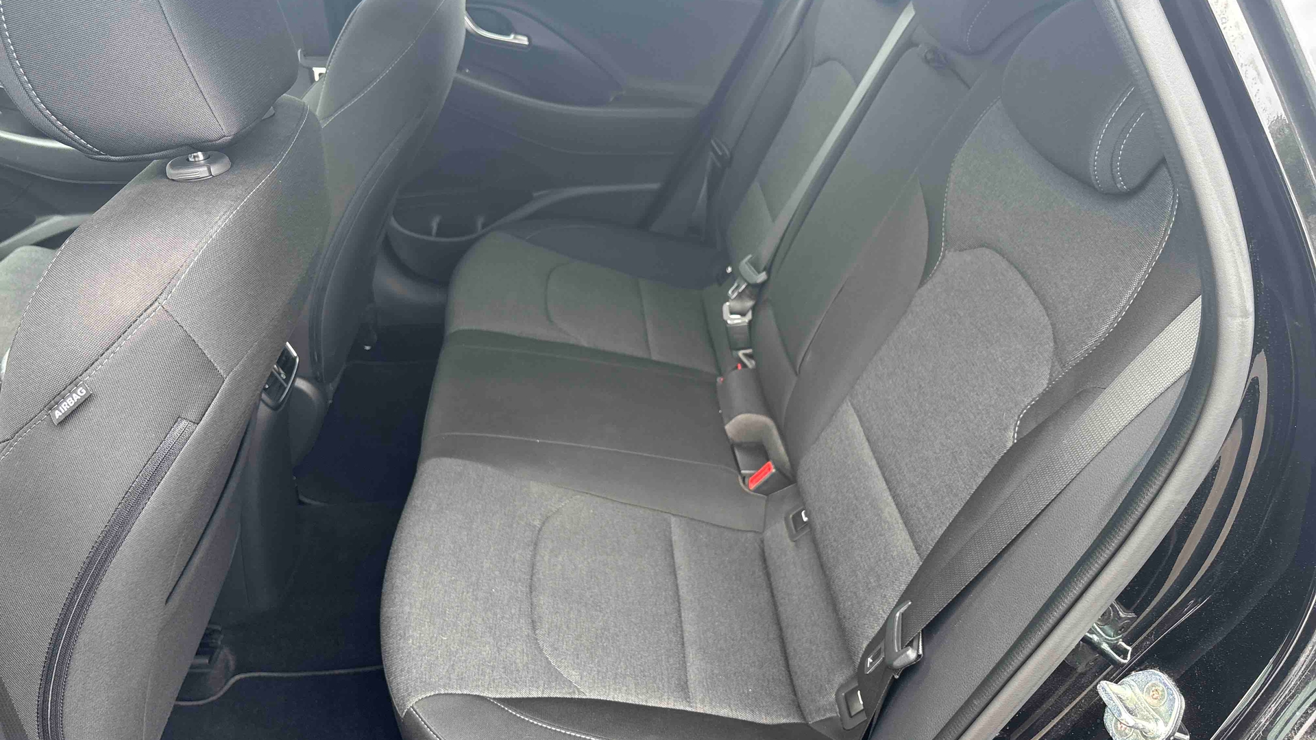 HYUNDAI i30 SW 1.0 T-GDi 120 iBVM6 Hybrid 48V Creative - Véhicule Occasion - Océane Auto HYUNDAI i30 SW 1.0 T-GDi 120 iBVM6 Hybrid 48V Creative - Véhicule Occasion Océane Auto