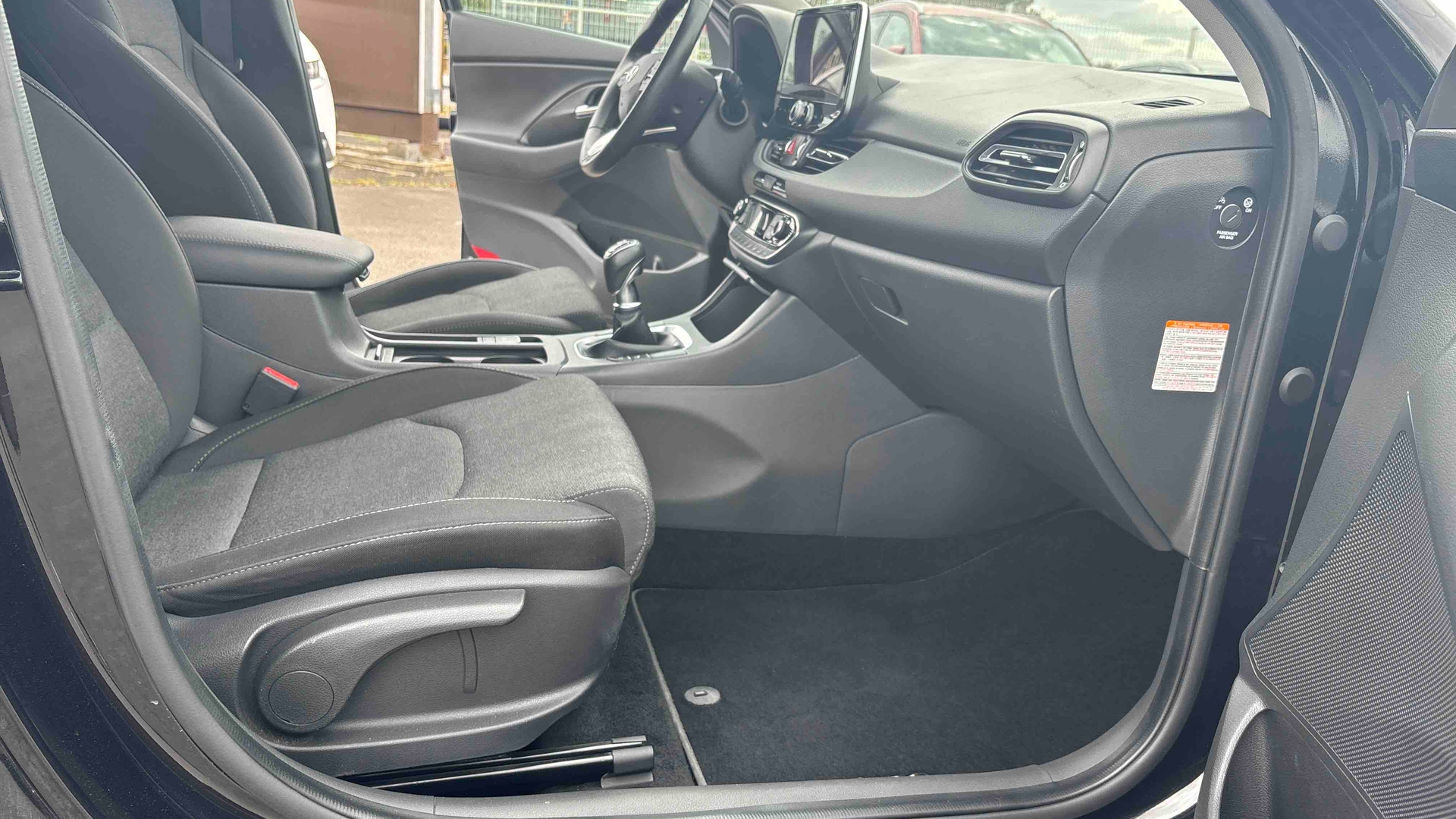 HYUNDAI i30 SW 1.0 T-GDi 120 iBVM6 Hybrid 48V Creative - Véhicule Occasion - Océane Auto HYUNDAI i30 SW 1.0 T-GDi 120 iBVM6 Hybrid 48V Creative - Véhicule Occasion Océane Auto