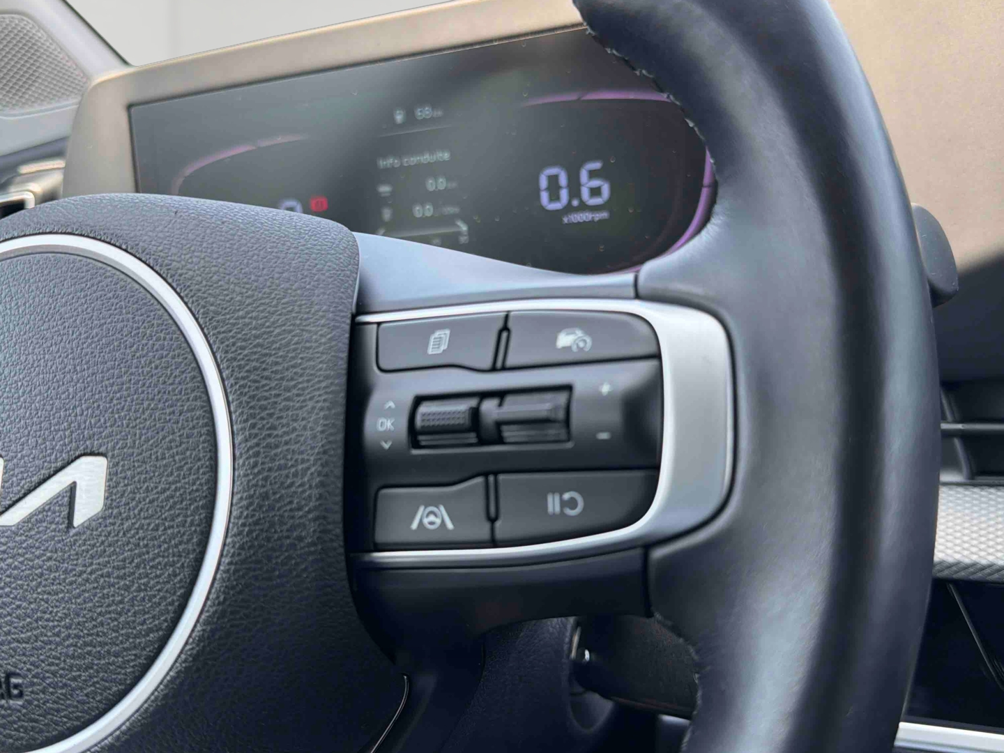 KIA Sportage 1.6 T-GDi 150ch MHEV BVM6 4x2 Active - Véhicule Occasion Océane Auto