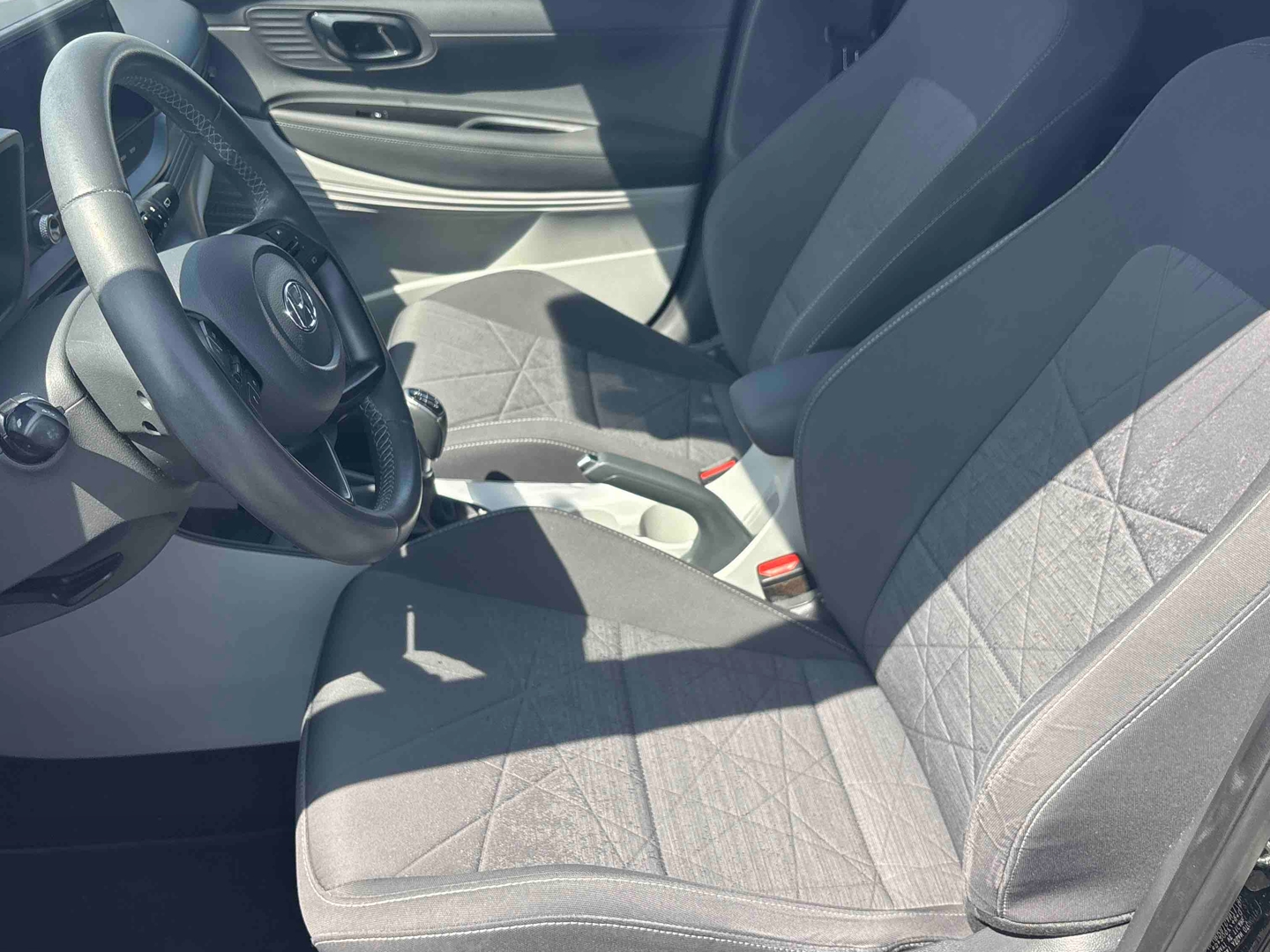 HYUNDAI Bayon 1.0 T-GDi 100 Hybrid 48V Creative - Véhicule Occasion - Océane Auto HYUNDAI Bayon 1.0 T-GDi 100 Hybrid 48V Creative - Véhicule Occasion Océane Auto