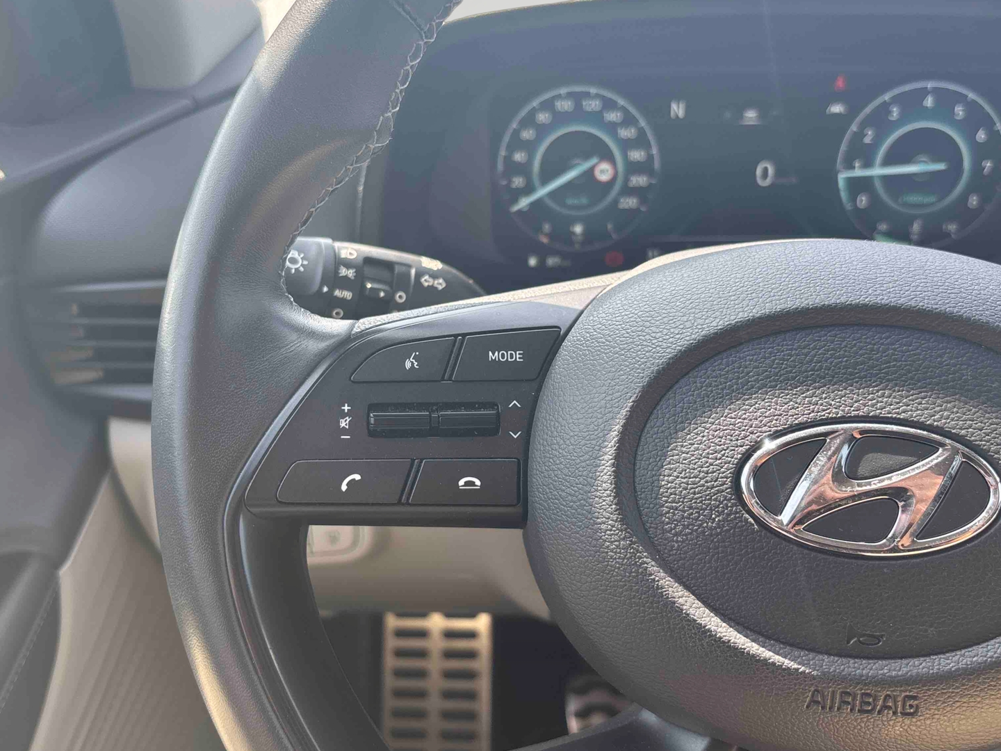 HYUNDAI Bayon 1.0 T-GDi 100 Hybrid 48V Creative - Véhicule Occasion - Océane Auto HYUNDAI Bayon 1.0 T-GDi 100 Hybrid 48V Creative - Véhicule Occasion Océane Auto