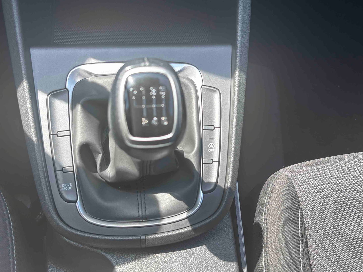 HYUNDAI Kona 1.0 T-GDi 120 Hybrid 48V Intuitive - Véhicule Occasion - Océane Auto HYUNDAI Kona 1.0 T-GDi 120 Hybrid 48V Intuitive - Véhicule Occasion Océane Auto