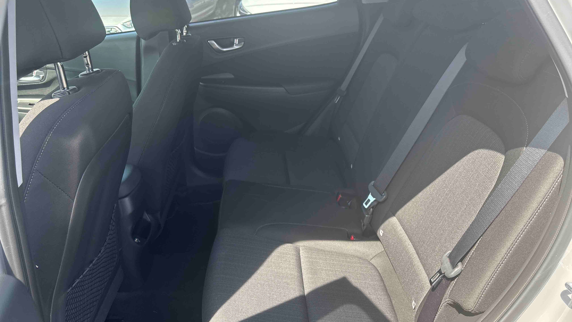 HYUNDAI Kona 1.0 T-GDi 120 Hybrid 48V Intuitive - Véhicule Occasion - Océane Auto HYUNDAI Kona 1.0 T-GDi 120 Hybrid 48V Intuitive - Véhicule Occasion Océane Auto