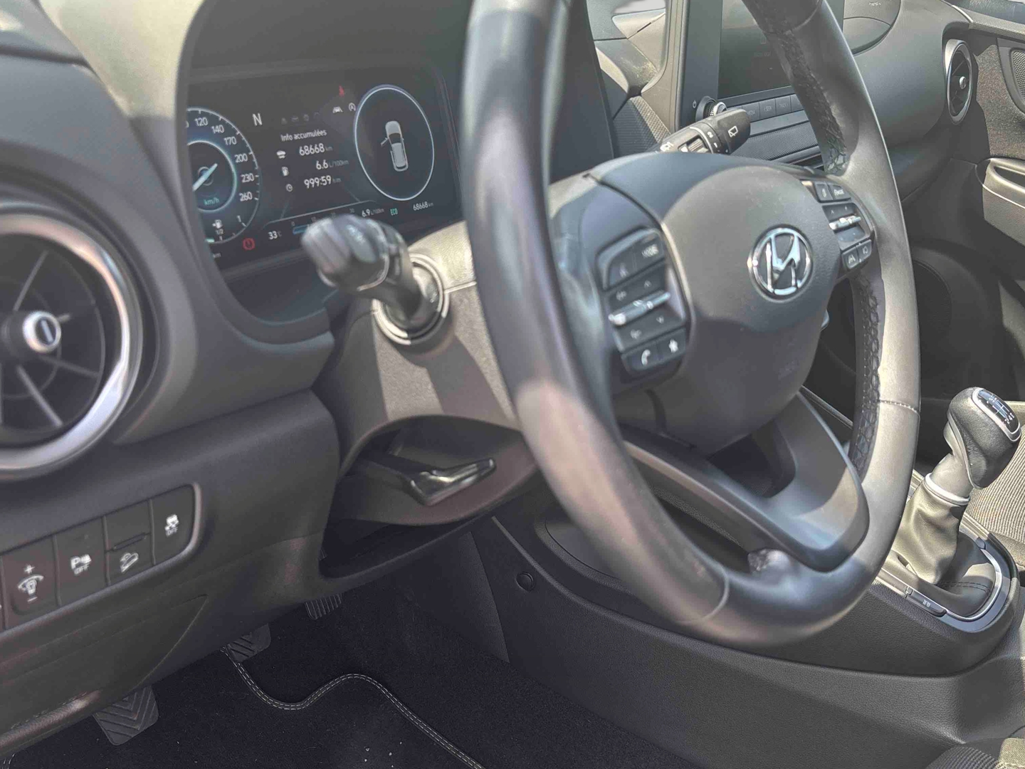 HYUNDAI Kona 1.0 T-GDi 120 Hybrid 48V Intuitive - Véhicule Occasion - Océane Auto HYUNDAI Kona 1.0 T-GDi 120 Hybrid 48V Intuitive - Véhicule Occasion Océane Auto