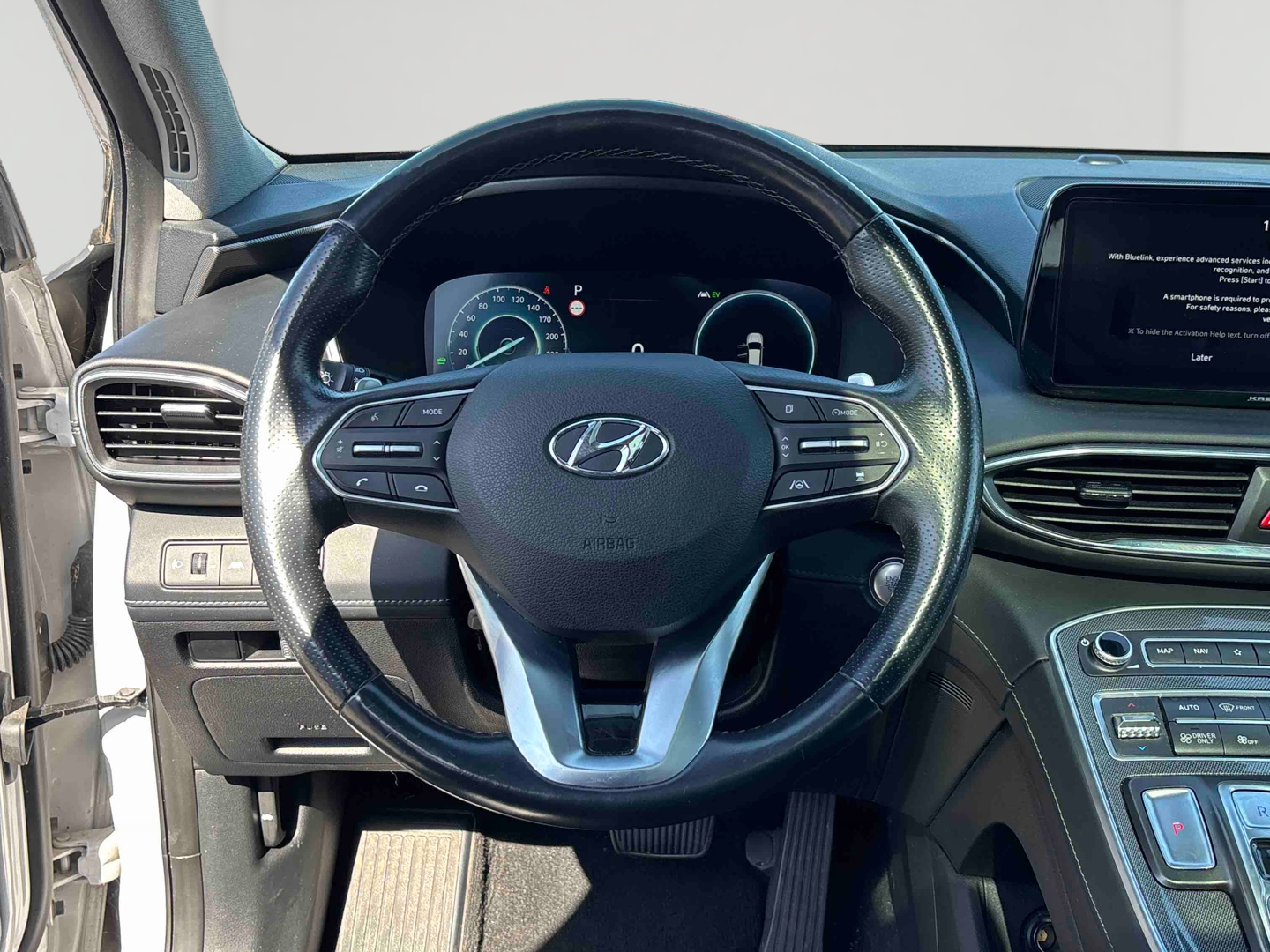 HYUNDAI Santa Fe 1.6 T-GDi Hybrid 230 BVA6 Executive - Véhicule Occasion - Océane Auto HYUNDAI Santa Fe 1.6 T-GDi Hybrid 230 BVA6 Executive - Véhicule Occasion Océane Auto