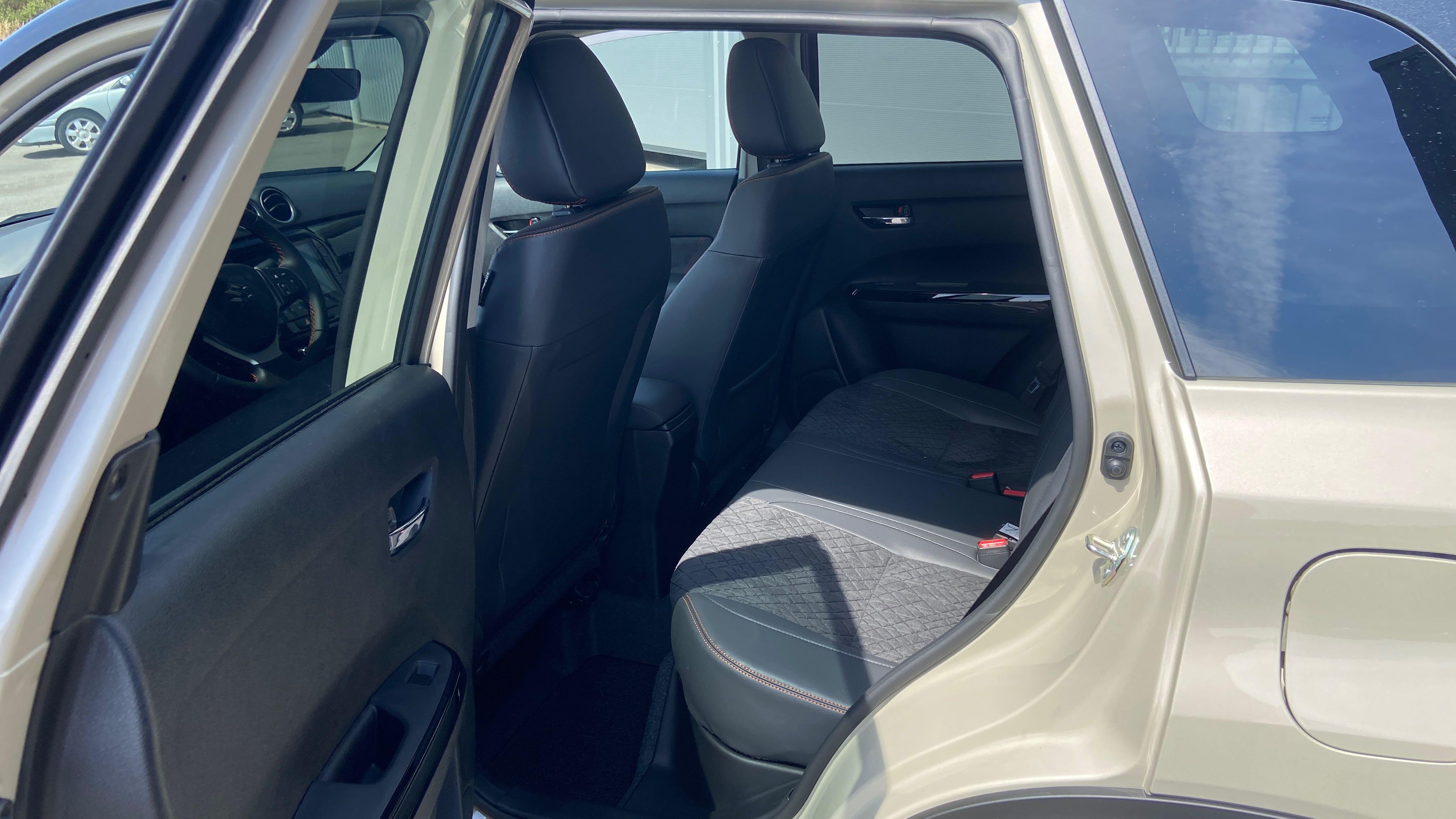 SUZUKI Vitara 1.4 Boosterjet Hybrid Auto Xplore - Véhicule Occasion Océane Auto