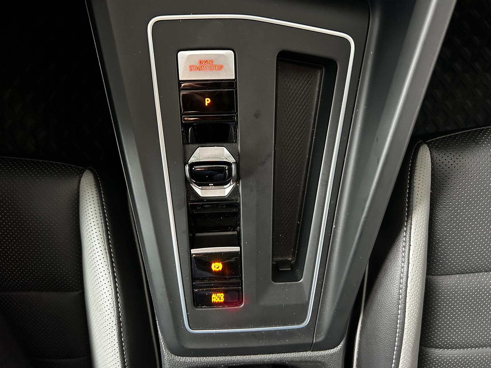 VOLKSWAGEN Golf 1.4 Hybrid Rechargeable OPF 245 DSG6 GTE - Véhicule Occasion - Océane Auto VOLKSWAGEN Golf 1.4 Hybrid Rechargeable OPF 245 DSG6 GTE - Véhicule Occasion Océane Auto
