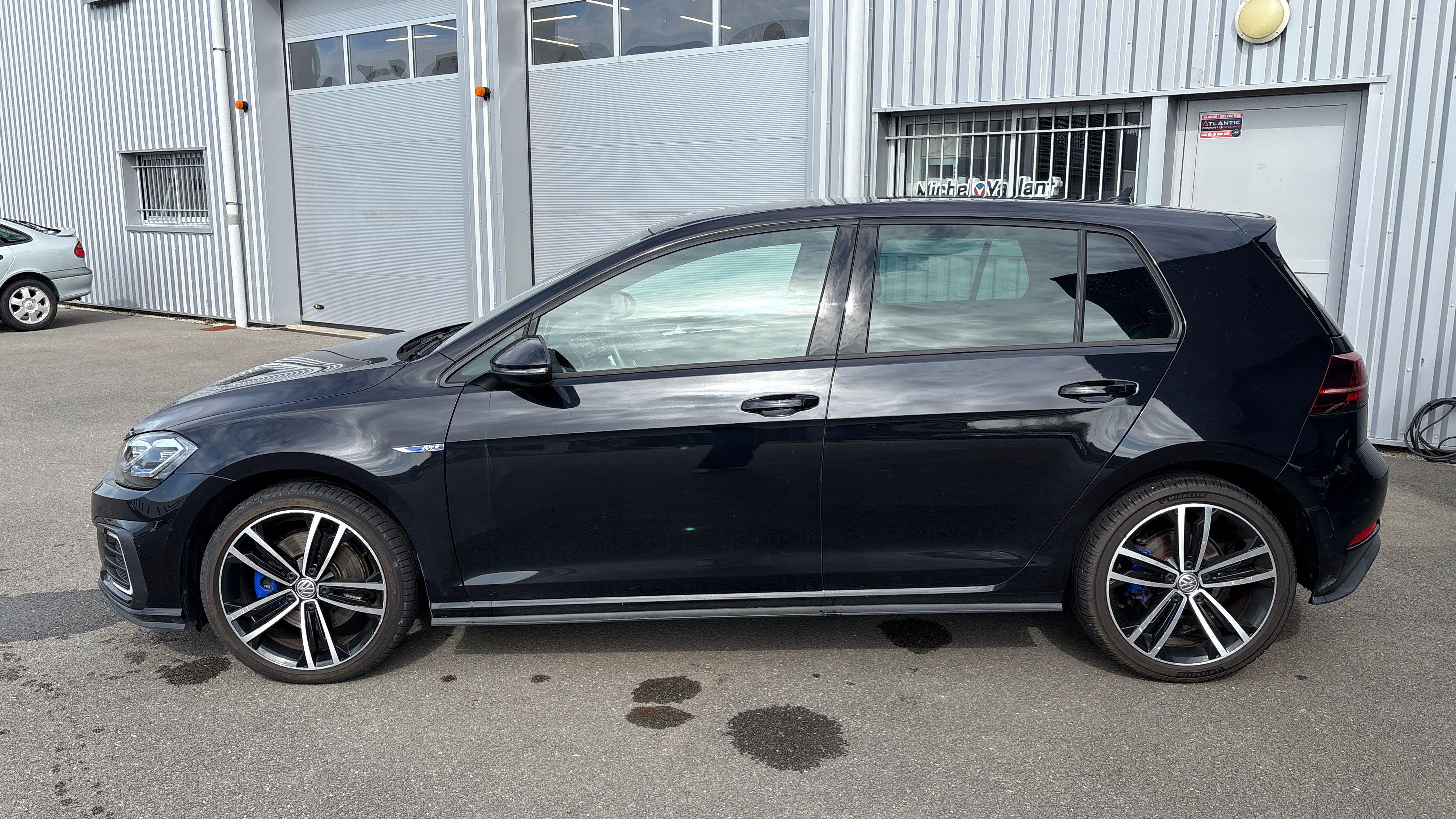 VOLKSWAGEN Golf Hybride Rechargeable 1.4 TSI 204 DSG6 GTE - Véhicule Occasion - Océane Auto VOLKSWAGEN Golf Hybride Rechargeable 1.4 TSI 204 DSG6 GTE - Véhicule Occasion Océane Auto