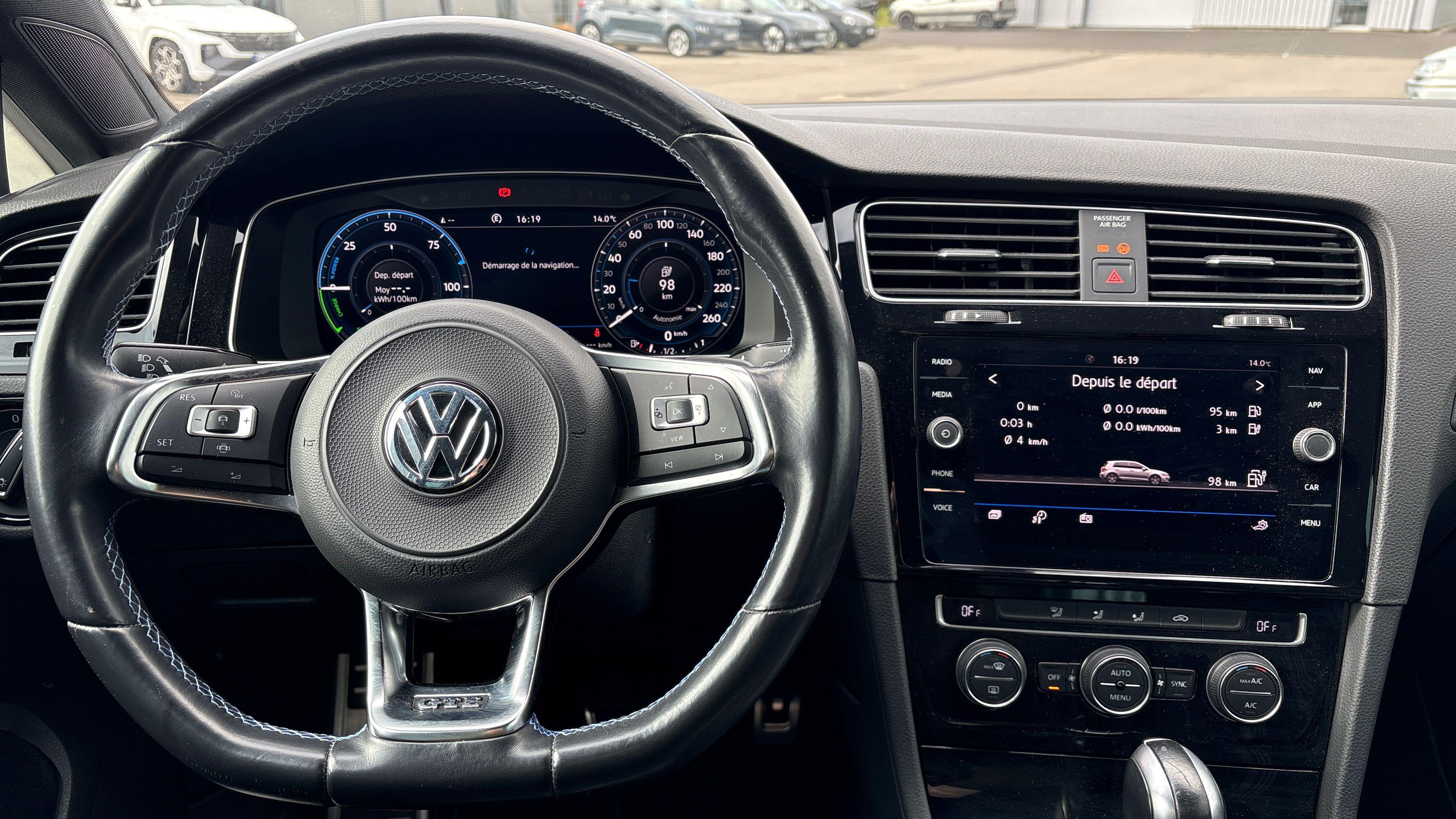 VOLKSWAGEN Golf Hybride Rechargeable 1.4 TSI 204 DSG6 GTE - Véhicule Occasion - Océane Auto VOLKSWAGEN Golf Hybride Rechargeable 1.4 TSI 204 DSG6 GTE - Véhicule Occasion Océane Auto