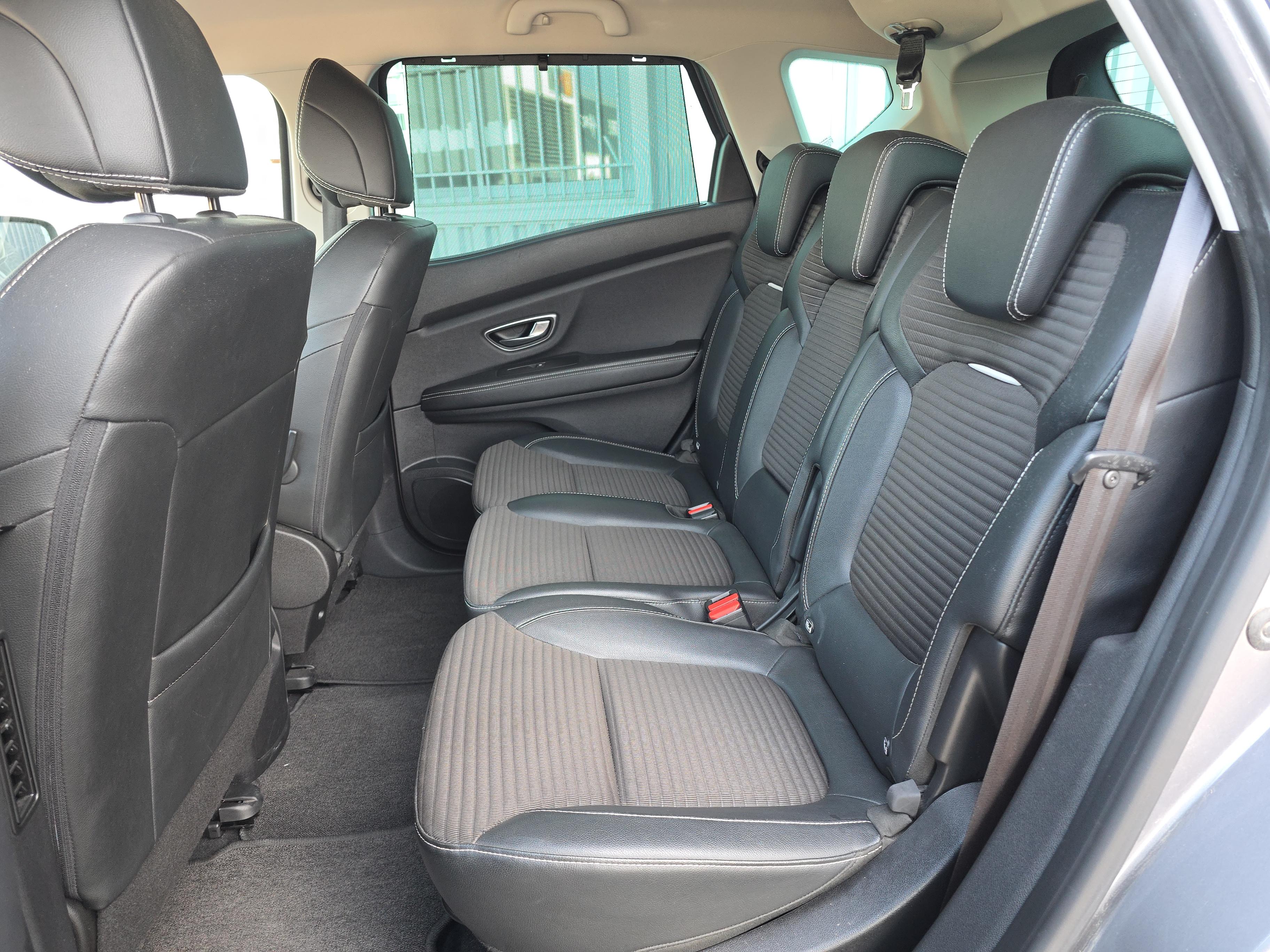 RENAULT Scenic Blue dCi 150 Intens - Véhicule Occasion Océane Auto