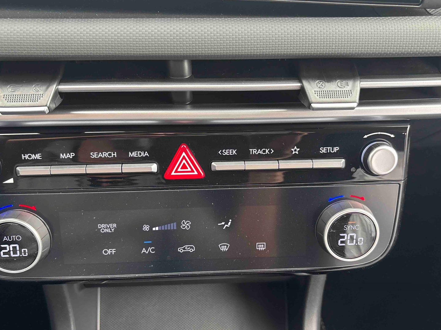 HYUNDAI Tucson 1.6 T-GDI 239 Hybrid BVA6 Intuitive - Véhicule Occasion - Océane Auto HYUNDAI Tucson 1.6 T-GDI 239 Hybrid BVA6 Intuitive - Véhicule Occasion Océane Auto
