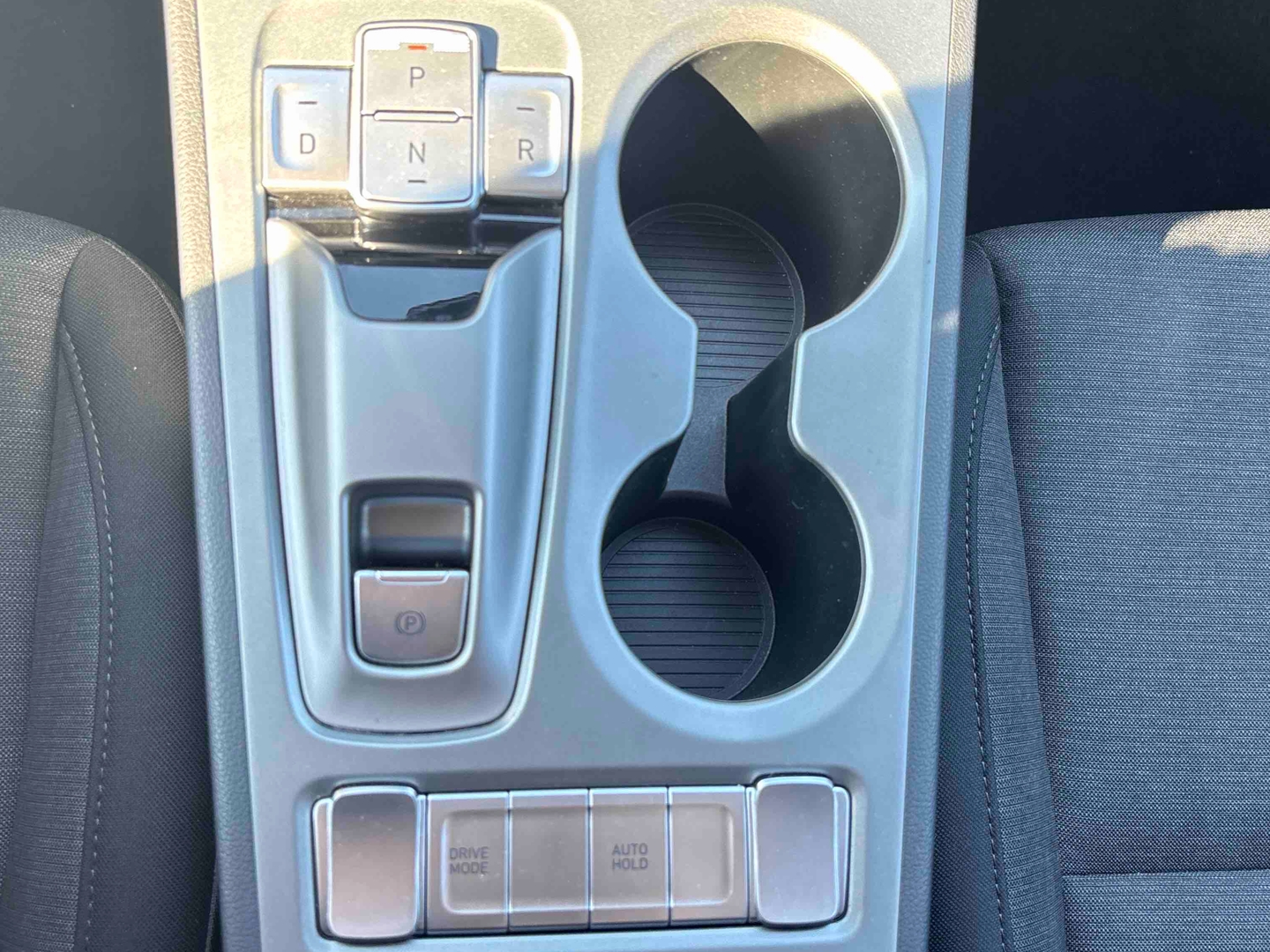 HYUNDAI Kona Electrique 64 kWh - 204 ch Intuitive - Véhicule Occasion - Océane Auto HYUNDAI Kona Electrique 64 kWh - 204 ch Intuitive - Véhicule Occasion Océane Auto