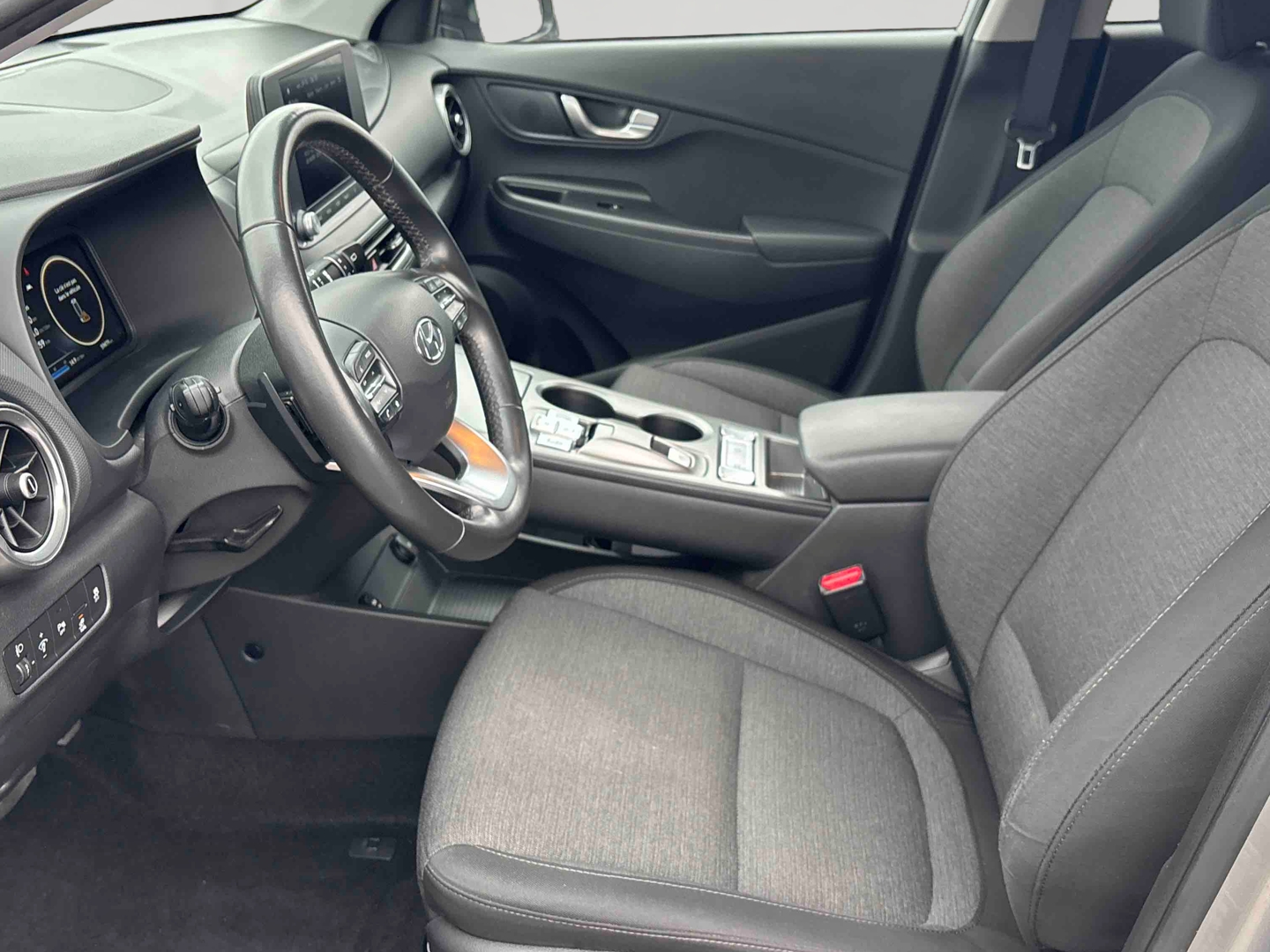 HYUNDAI Kona Electrique 39 kWh - 136 ch Intuitive - Véhicule Occasion Océane Auto