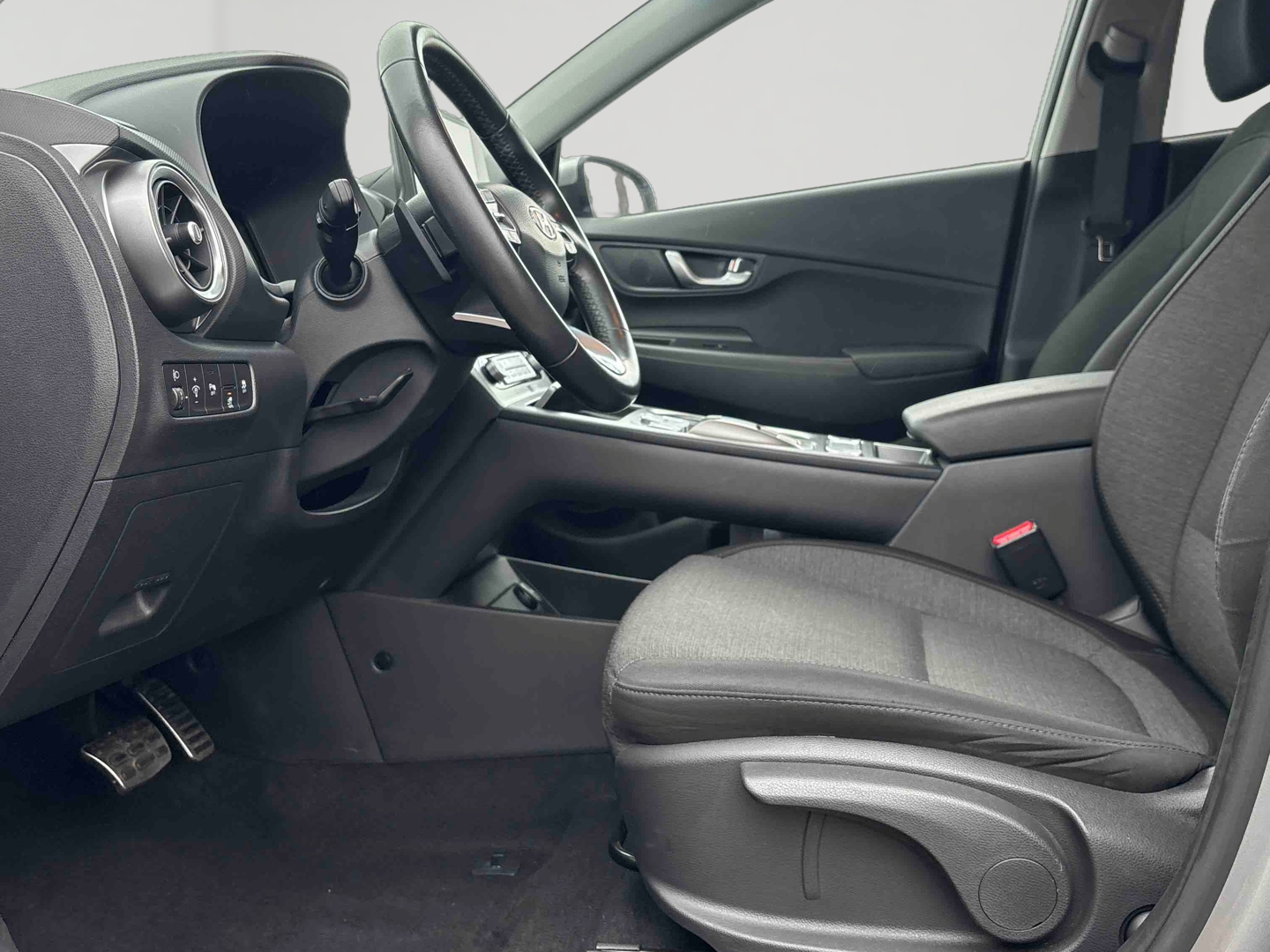 HYUNDAI Kona Electrique 39 kWh - 136 ch Intuitive - Véhicule Occasion Océane Auto