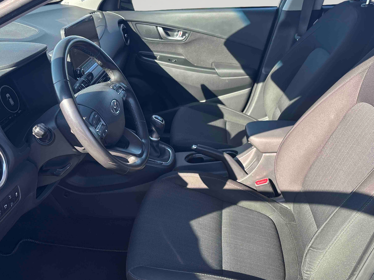 HYUNDAI Kona 1.0 T-GDi 120 Hybrid 48V Creative - Véhicule Occasion - Océane Auto HYUNDAI Kona 1.0 T-GDi 120 Hybrid 48V Creative - Véhicule Occasion Océane Auto